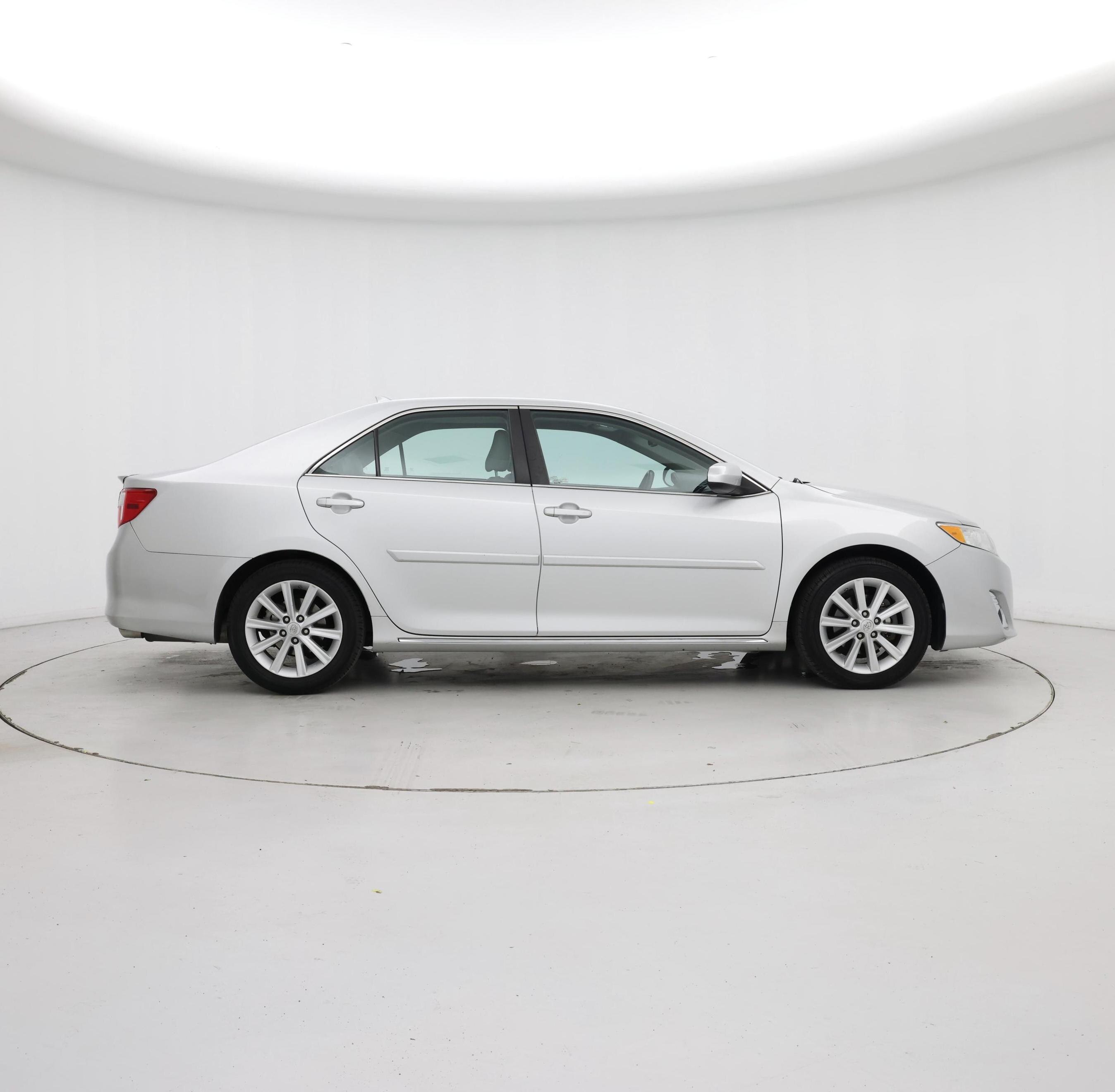 Thumbnail: 2013 Toyota Camry - 7
