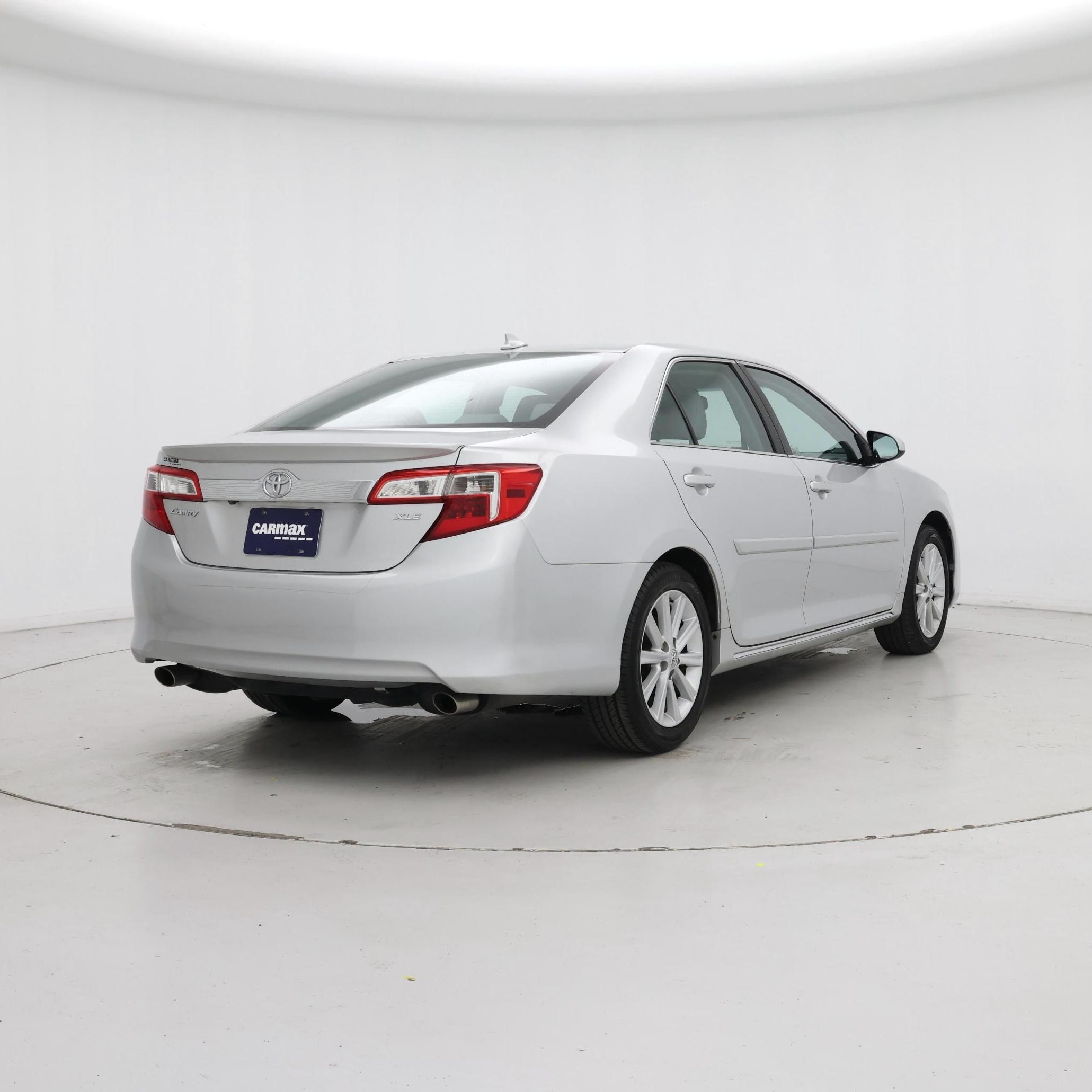 Thumbnail: 2013 Toyota Camry - 8