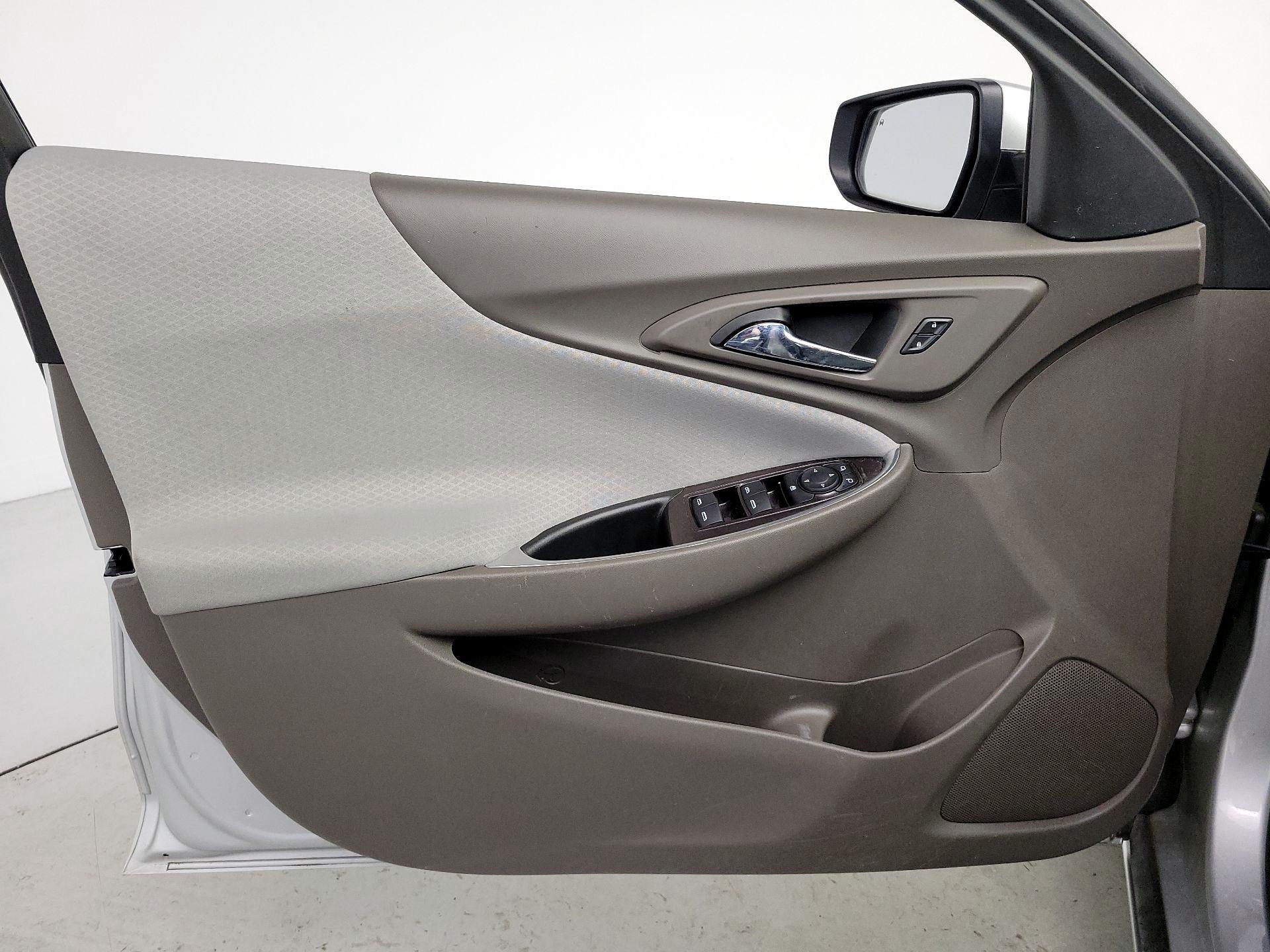Thumbnail: 2020 Chevrolet Malibu - 12