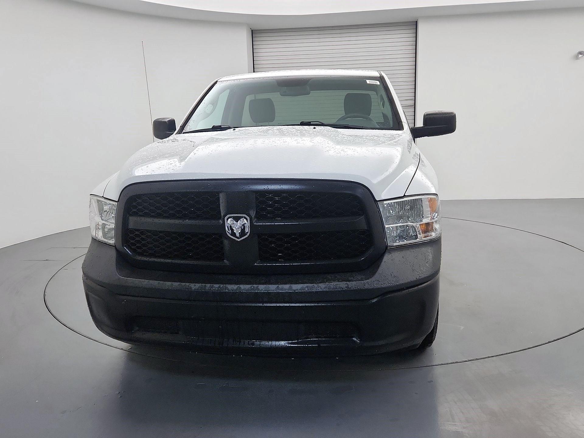 Thumbnail: 2019 RAM 1500 Classic - 2