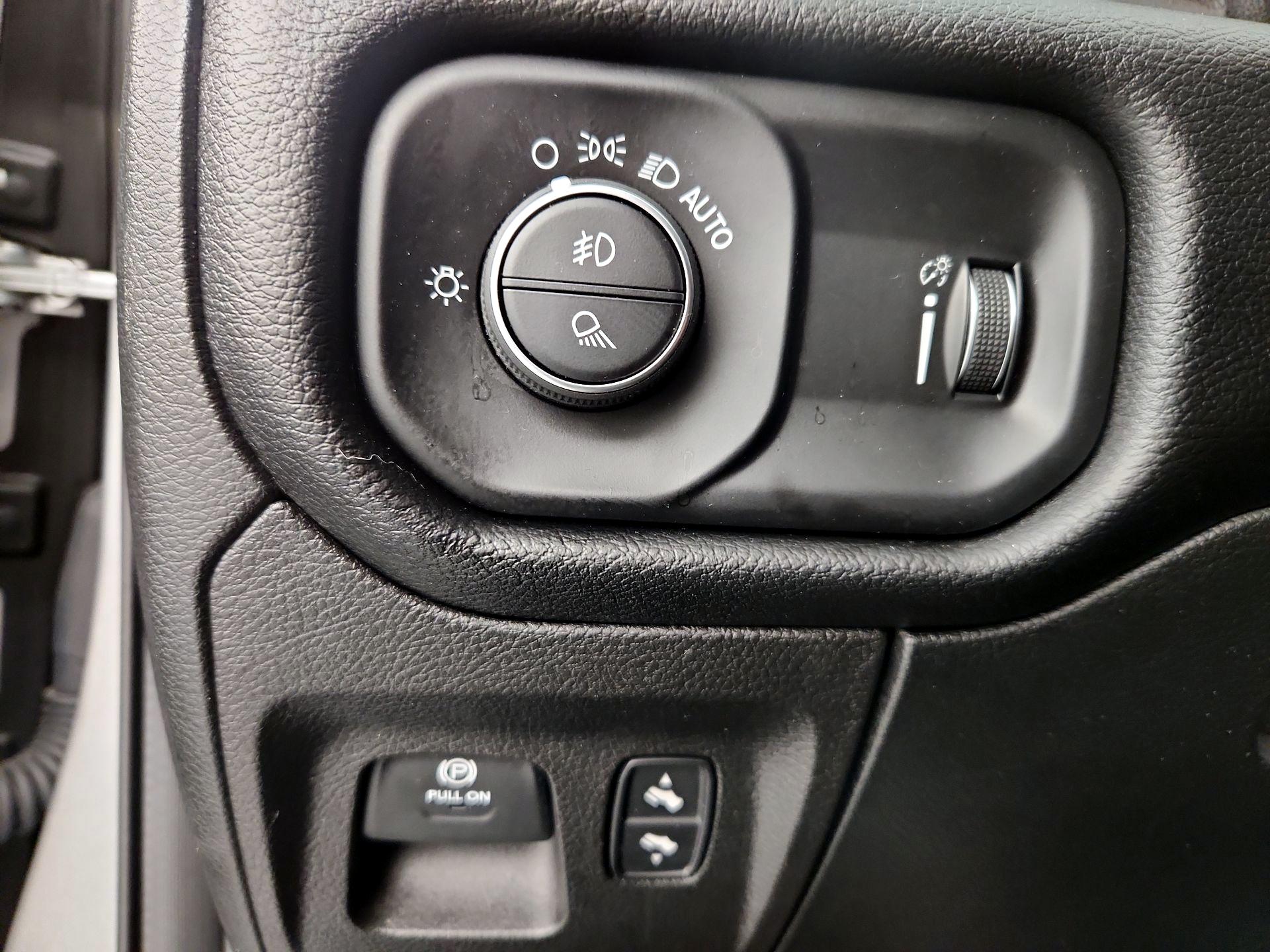 Thumbnail: 2020 RAM 1500 - 13