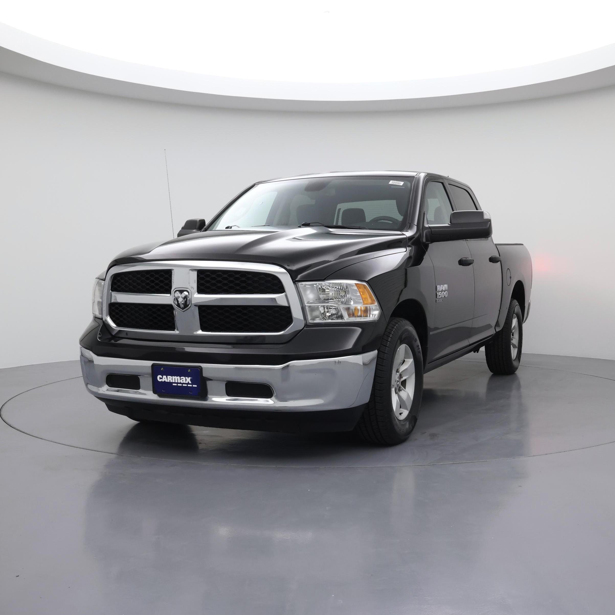 Thumbnail: 2023 RAM 1500 Classic - 4