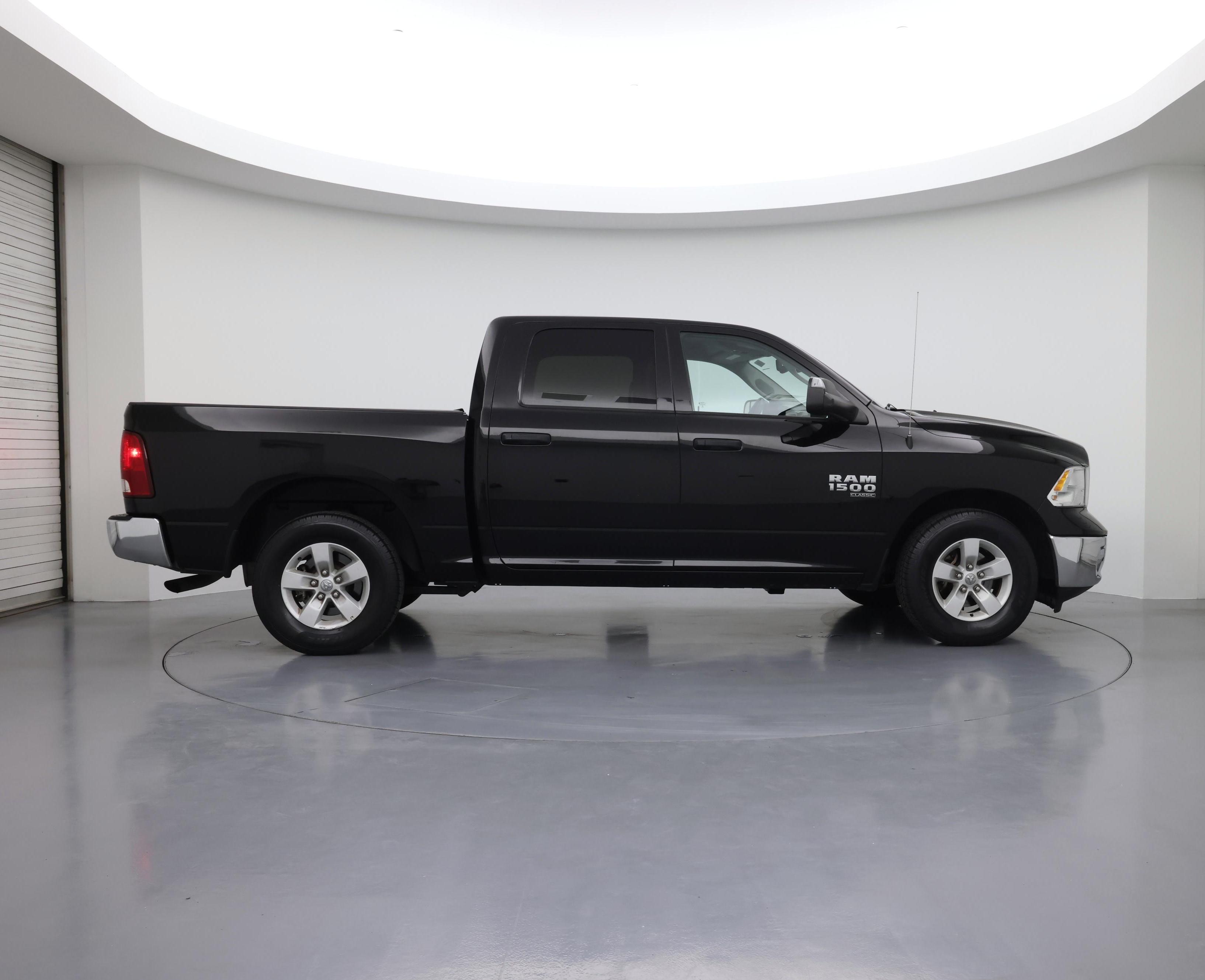 Thumbnail: 2023 RAM 1500 Classic - 7