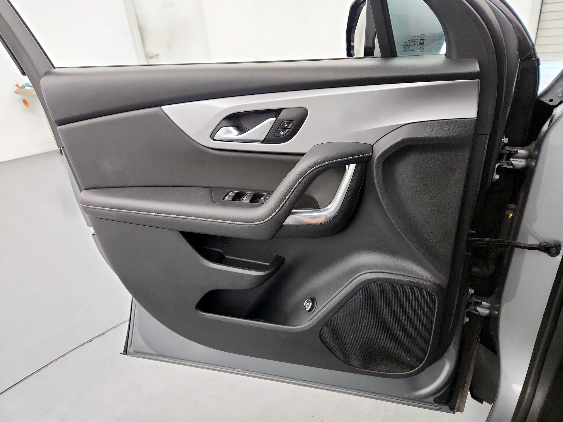 Thumbnail: 2023 Chevrolet Blazer - 12
