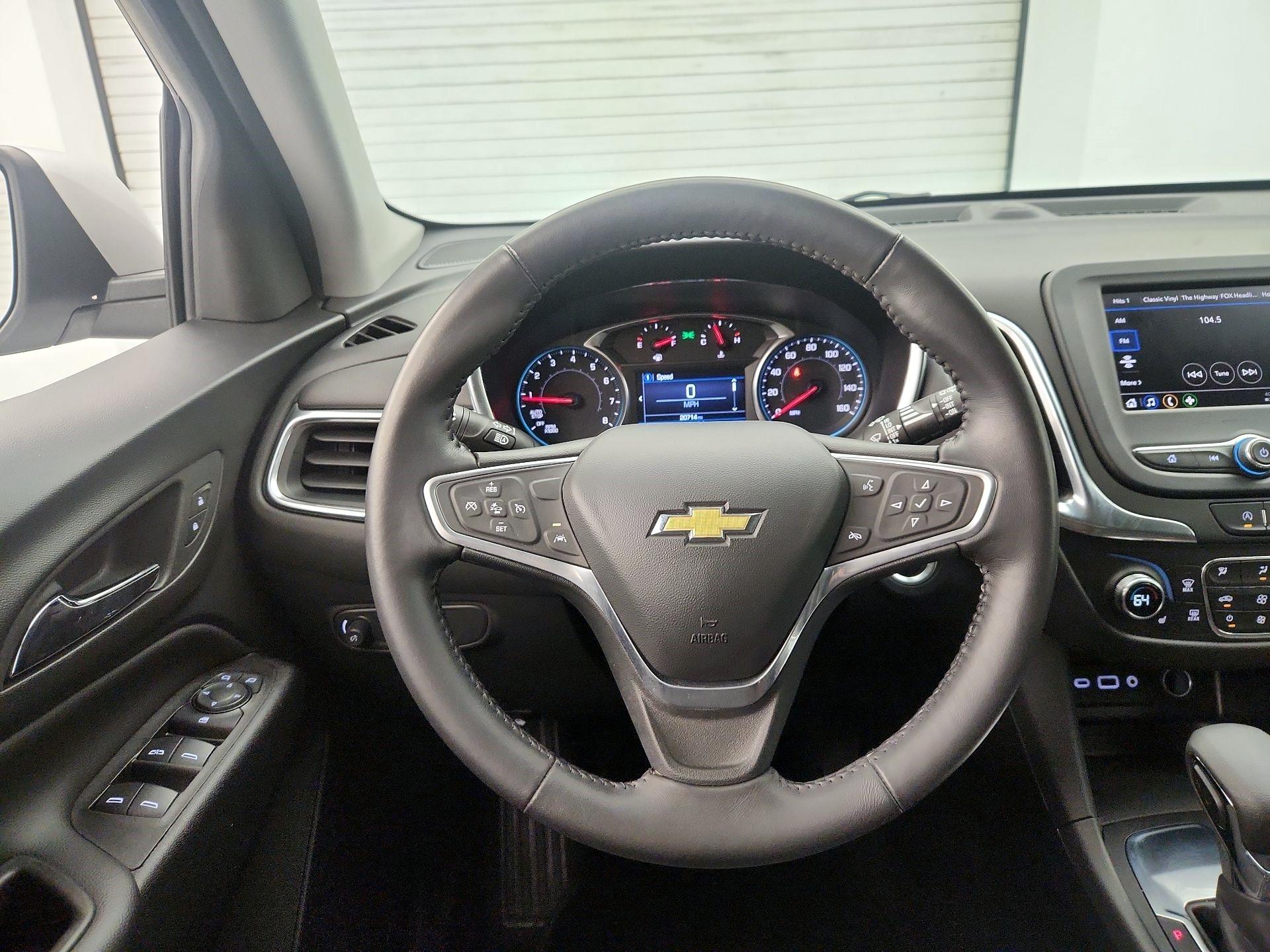Thumbnail: 2022 Chevrolet Equinox - 10