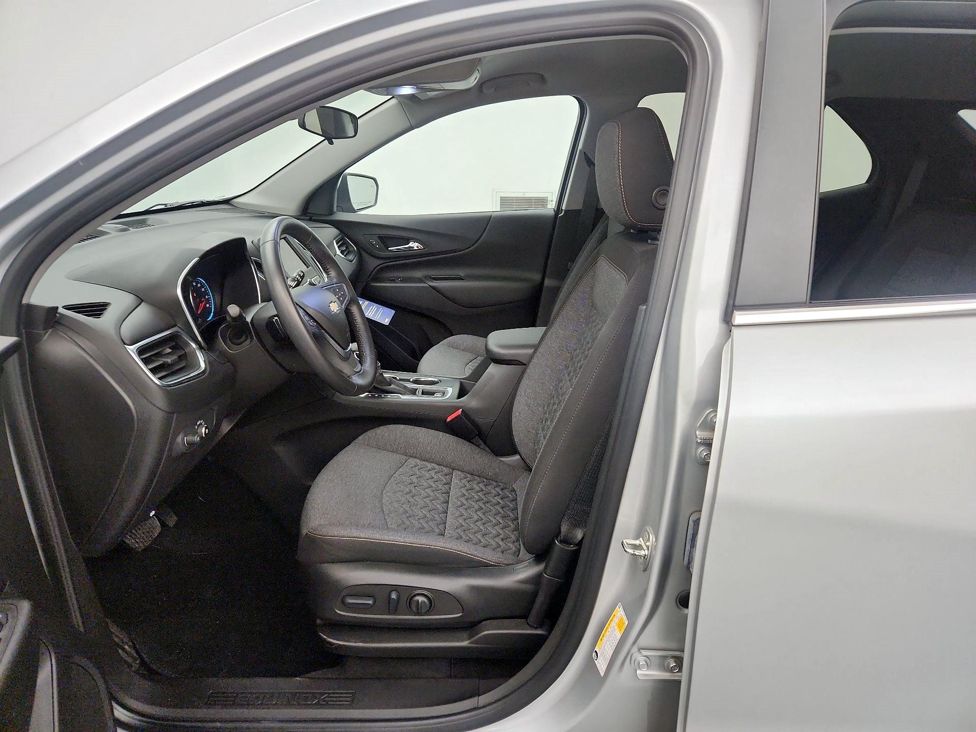 Thumbnail: 2022 Chevrolet Equinox - 11
