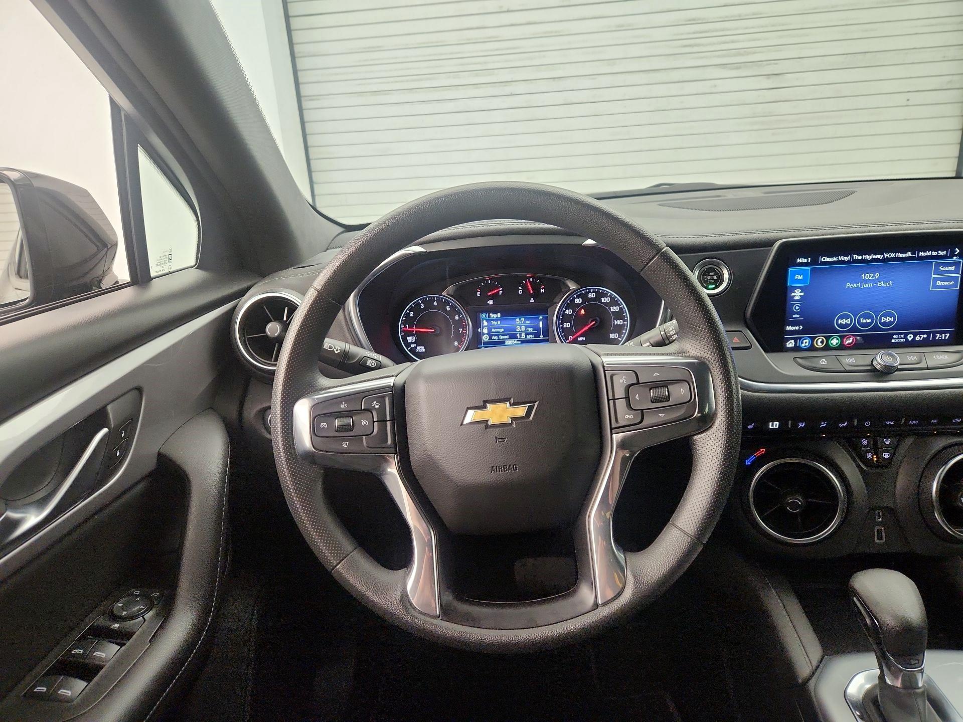Thumbnail: 2022 Chevrolet Blazer - 10