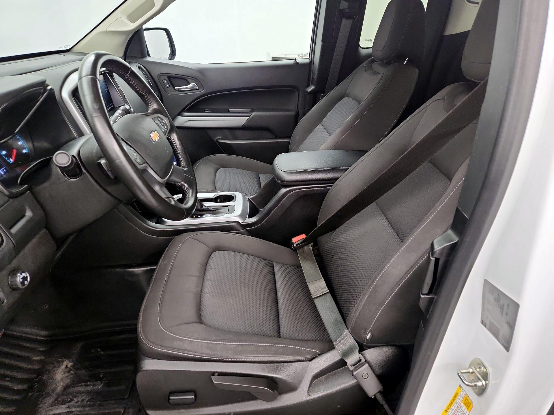 Thumbnail: 2022 Chevrolet Colorado - 11