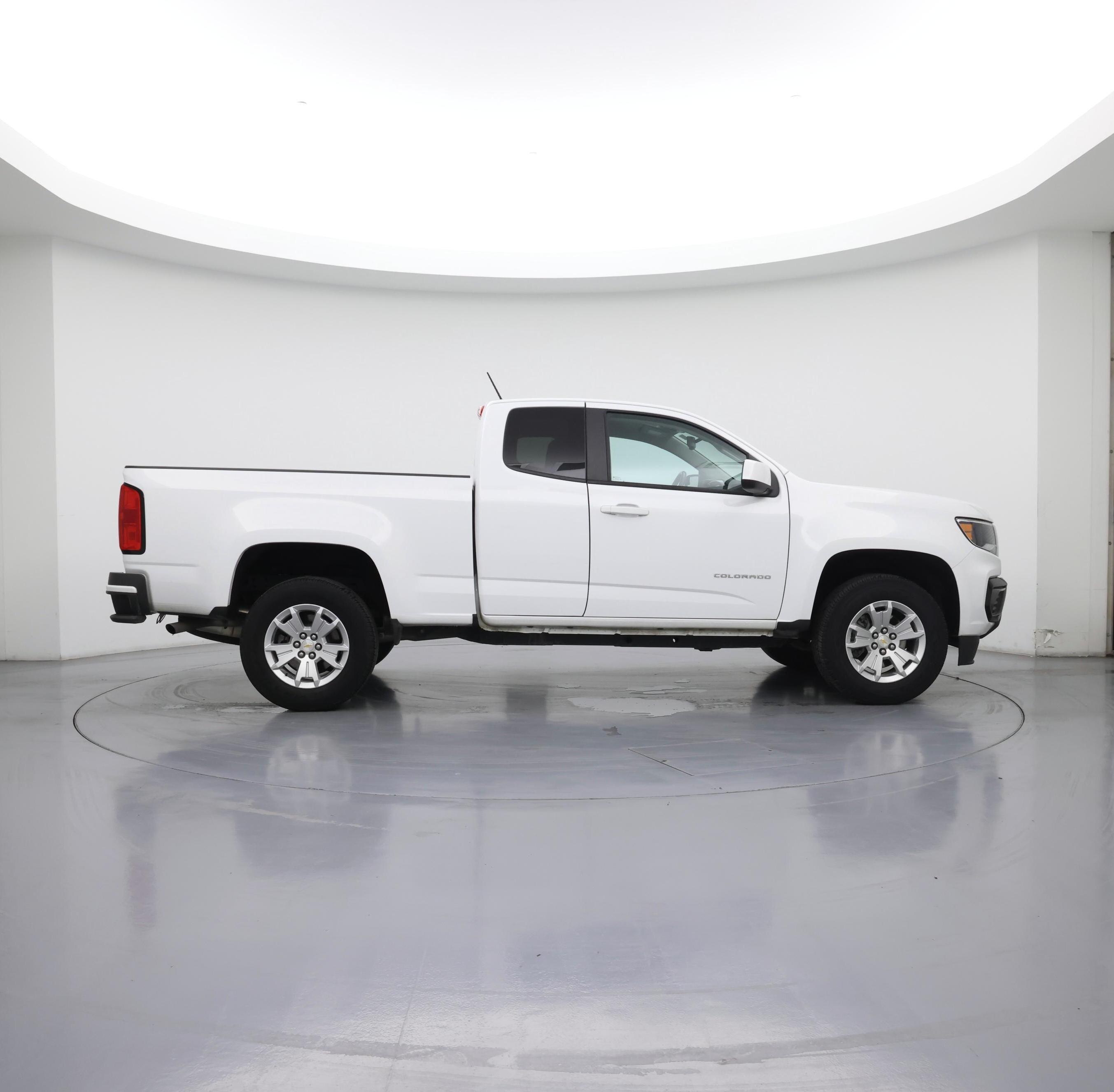 Thumbnail: 2022 Chevrolet Colorado - 7