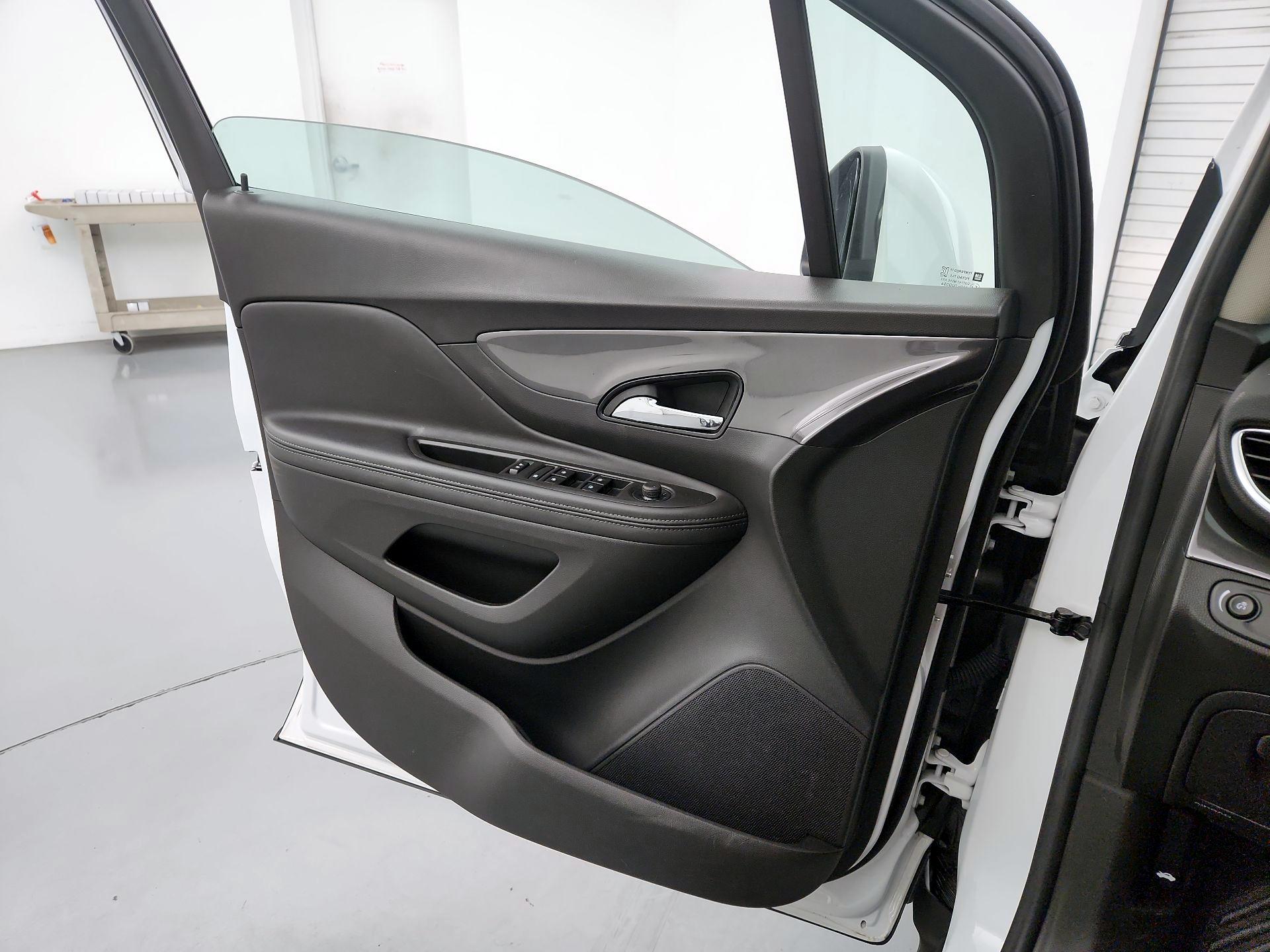 Thumbnail: 2022 Buick Encore - 12