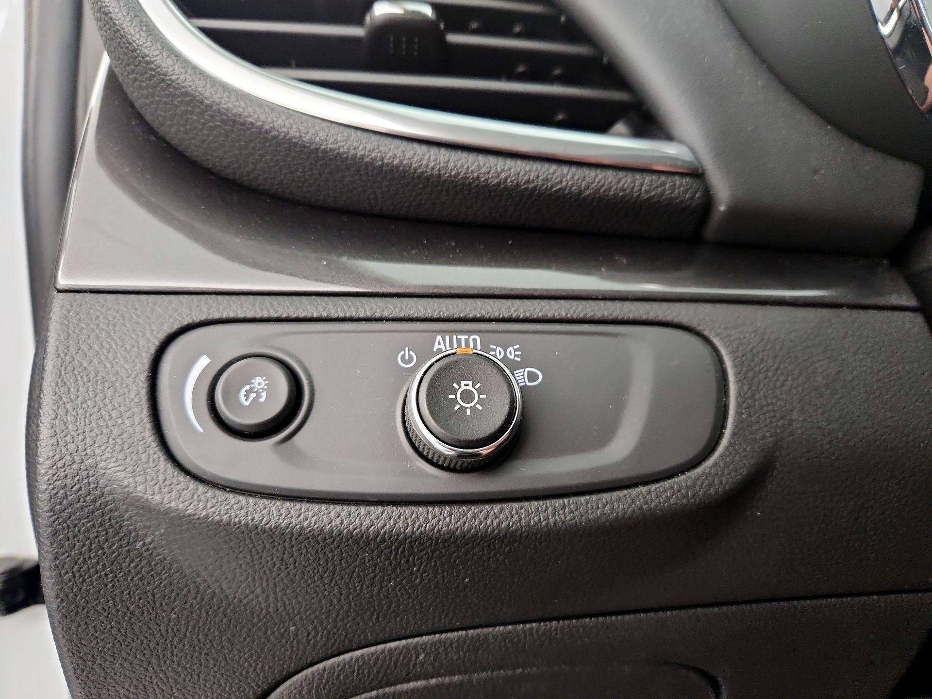 Thumbnail: 2022 Buick Encore - 13