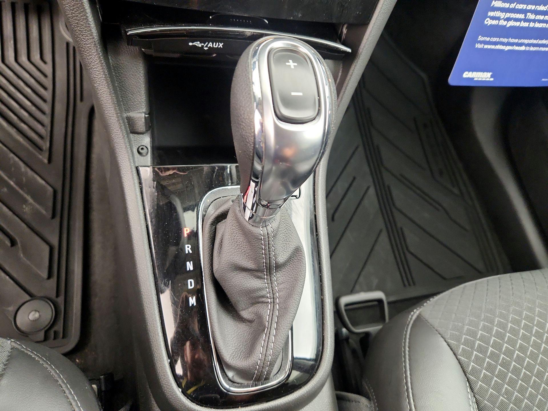 Thumbnail: 2022 Buick Encore - 17