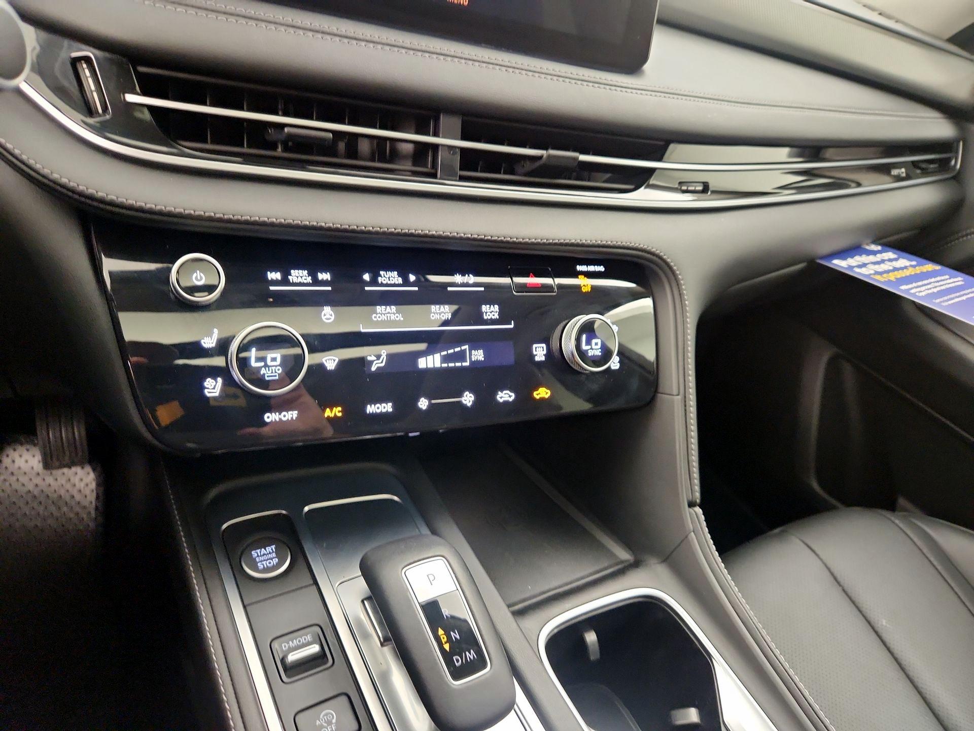 Thumbnail: 2024 INFINITI QX60 - 17