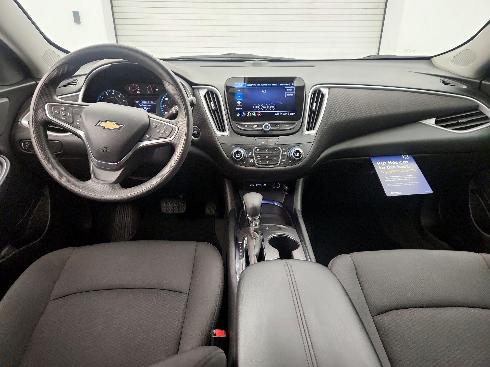 Thumbnail: 2023 Chevrolet Malibu - 9