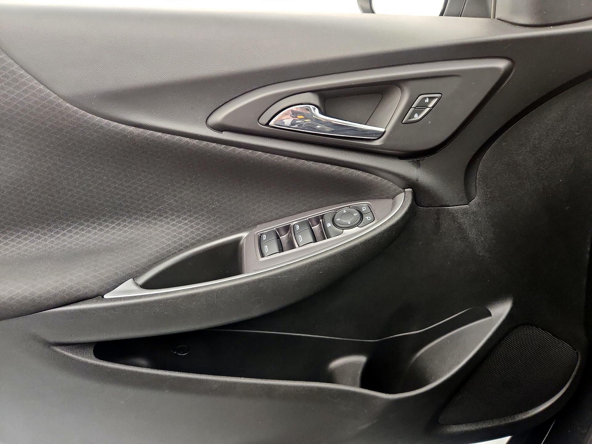 Thumbnail: 2023 Chevrolet Malibu - 12