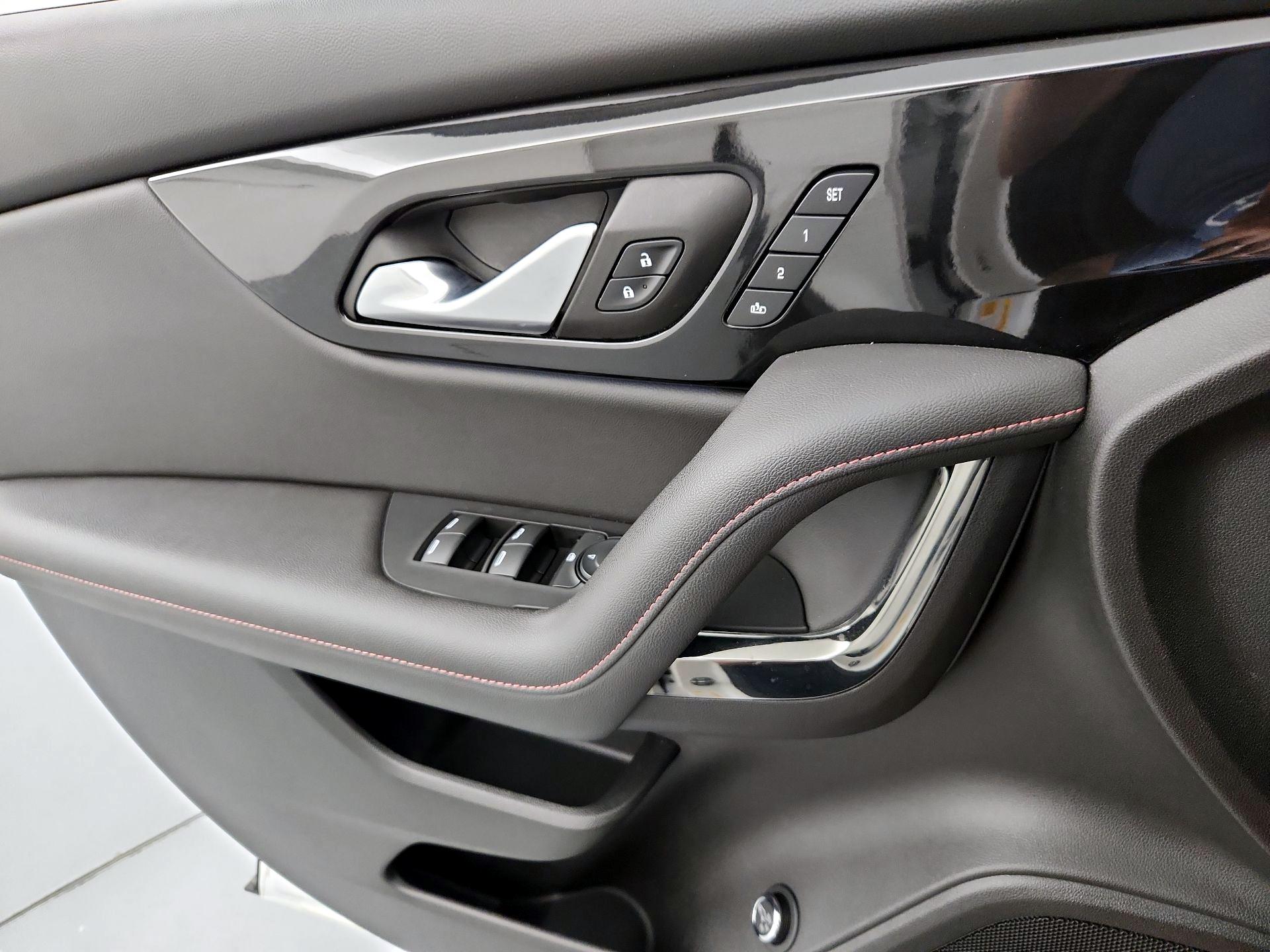 Thumbnail: 2022 Chevrolet Blazer - 12