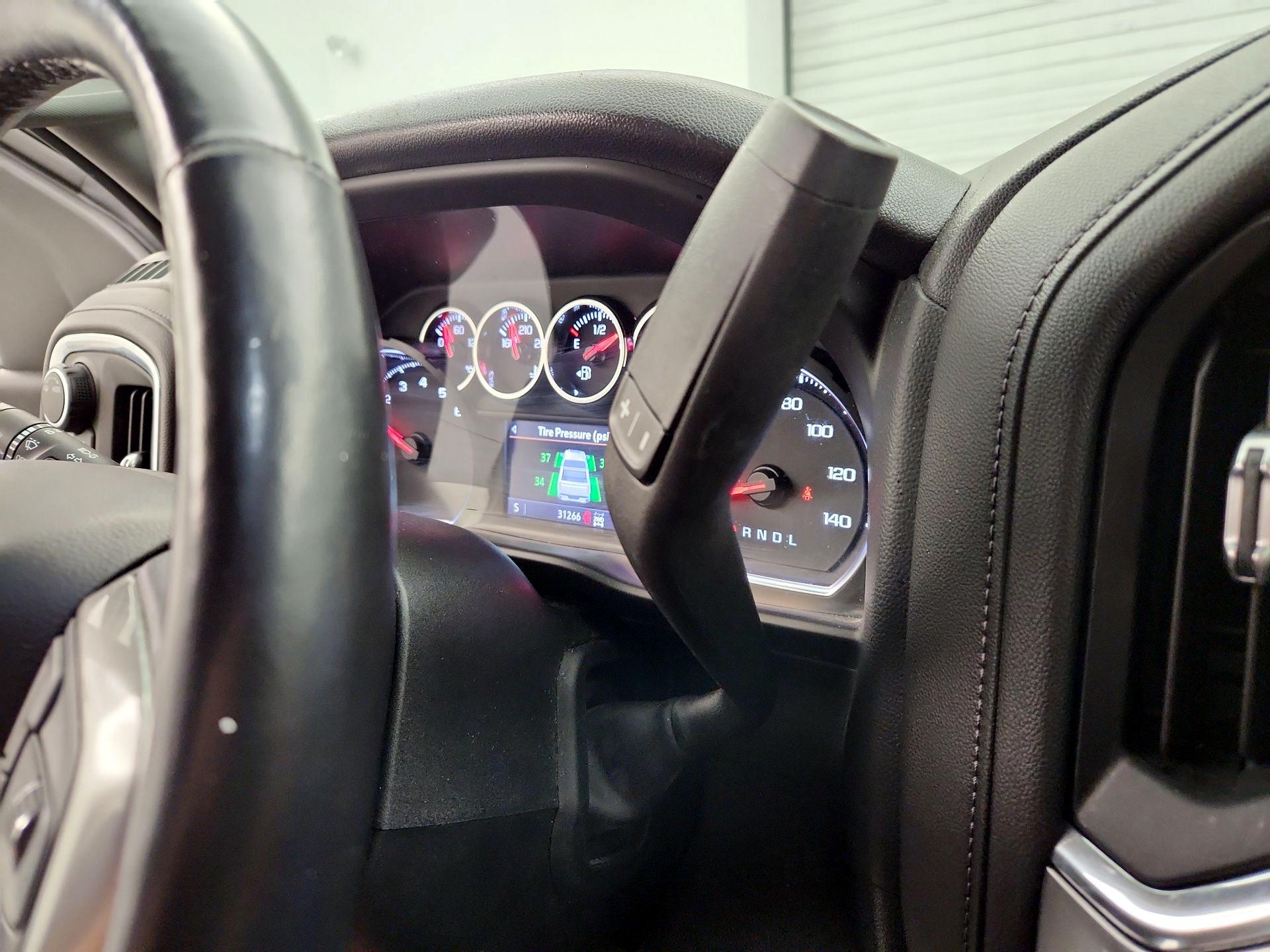 Thumbnail: 2021 Chevrolet Silverado 1500 - 17
