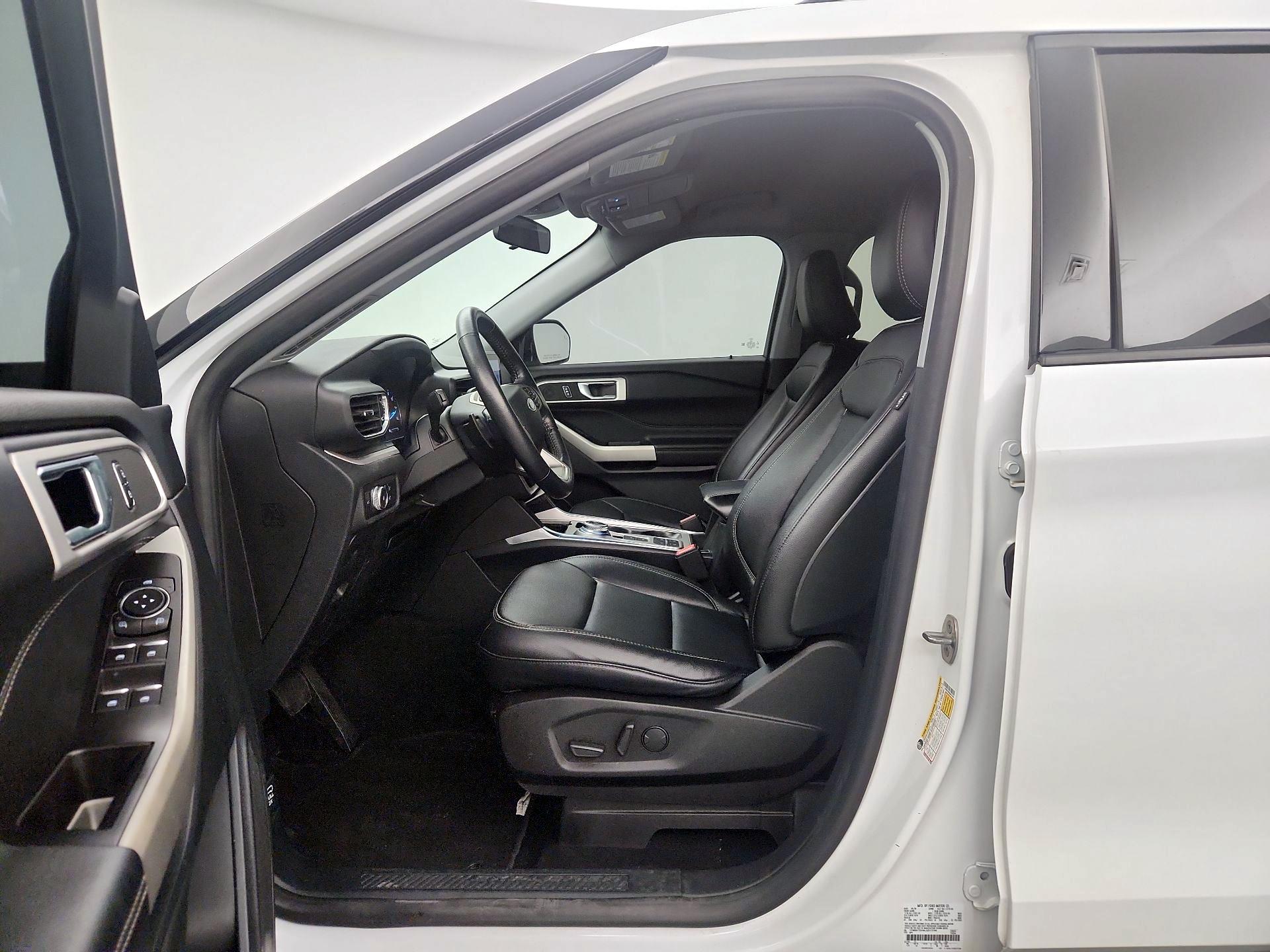 Thumbnail: 2020 Ford Explorer - 11