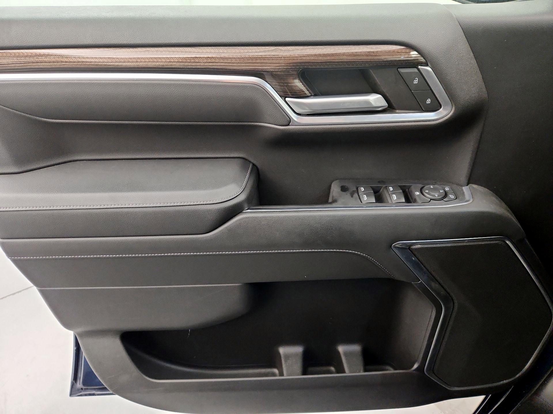 Thumbnail: 2022 Chevrolet Silverado 1500 - 12