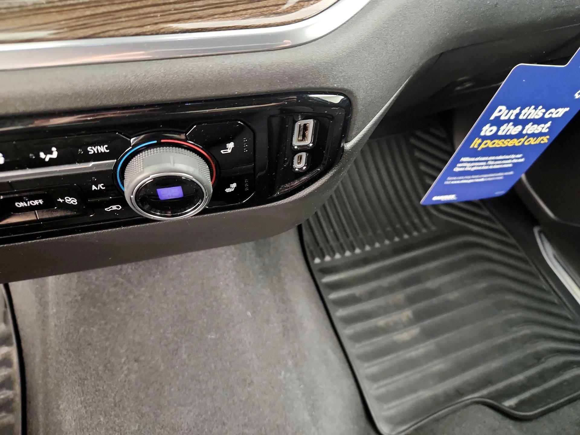 Thumbnail: 2022 Chevrolet Silverado 1500 - 19