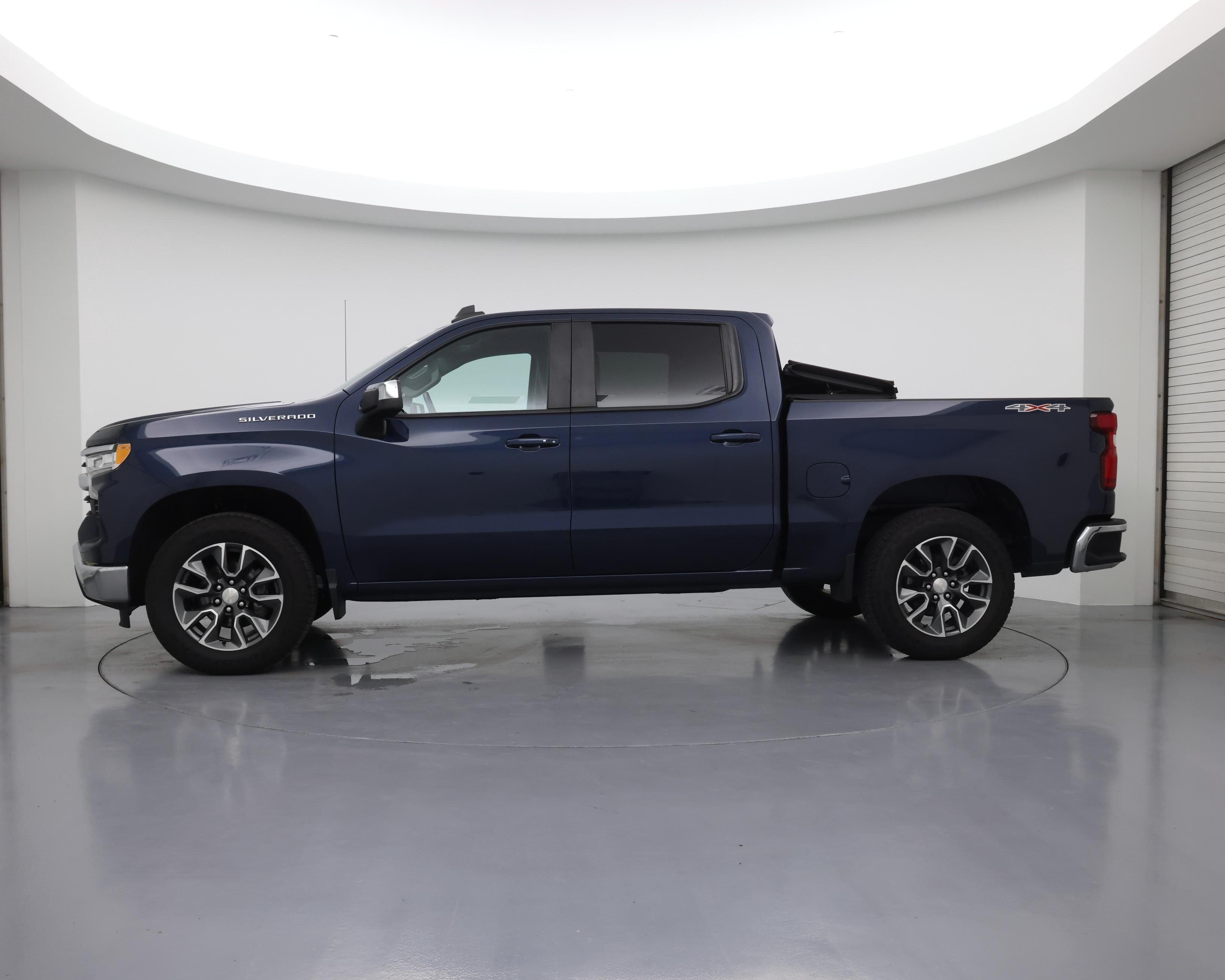 Thumbnail: 2022 Chevrolet Silverado 1500 - 3
