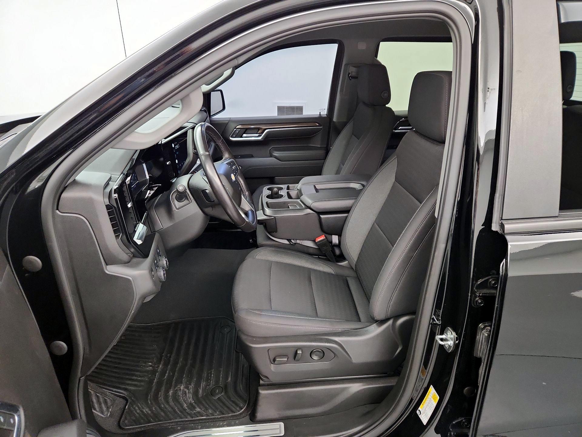 Thumbnail: 2022 Chevrolet Silverado 1500 - 11
