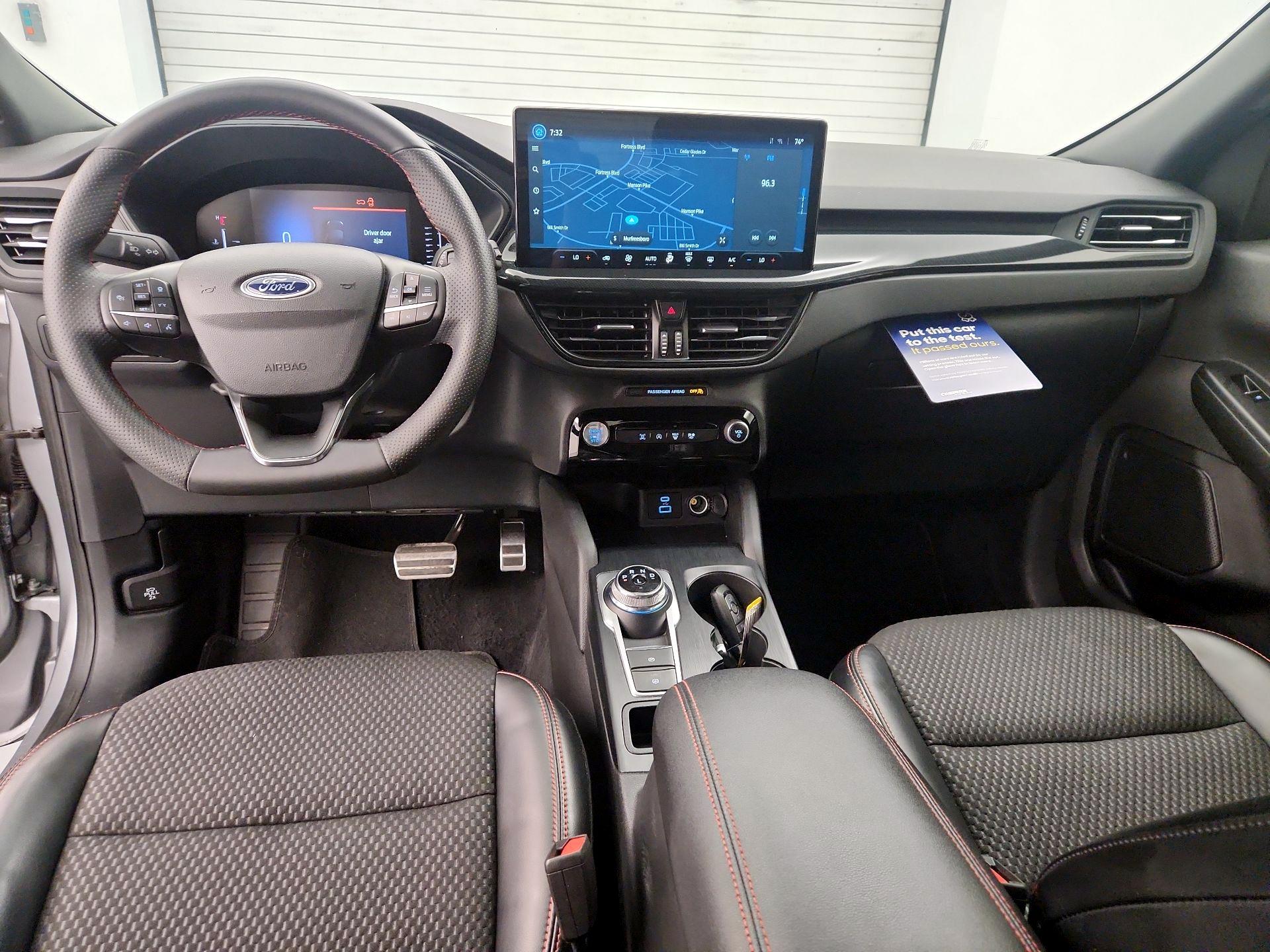 Thumbnail: 2023 Ford Escape - 9