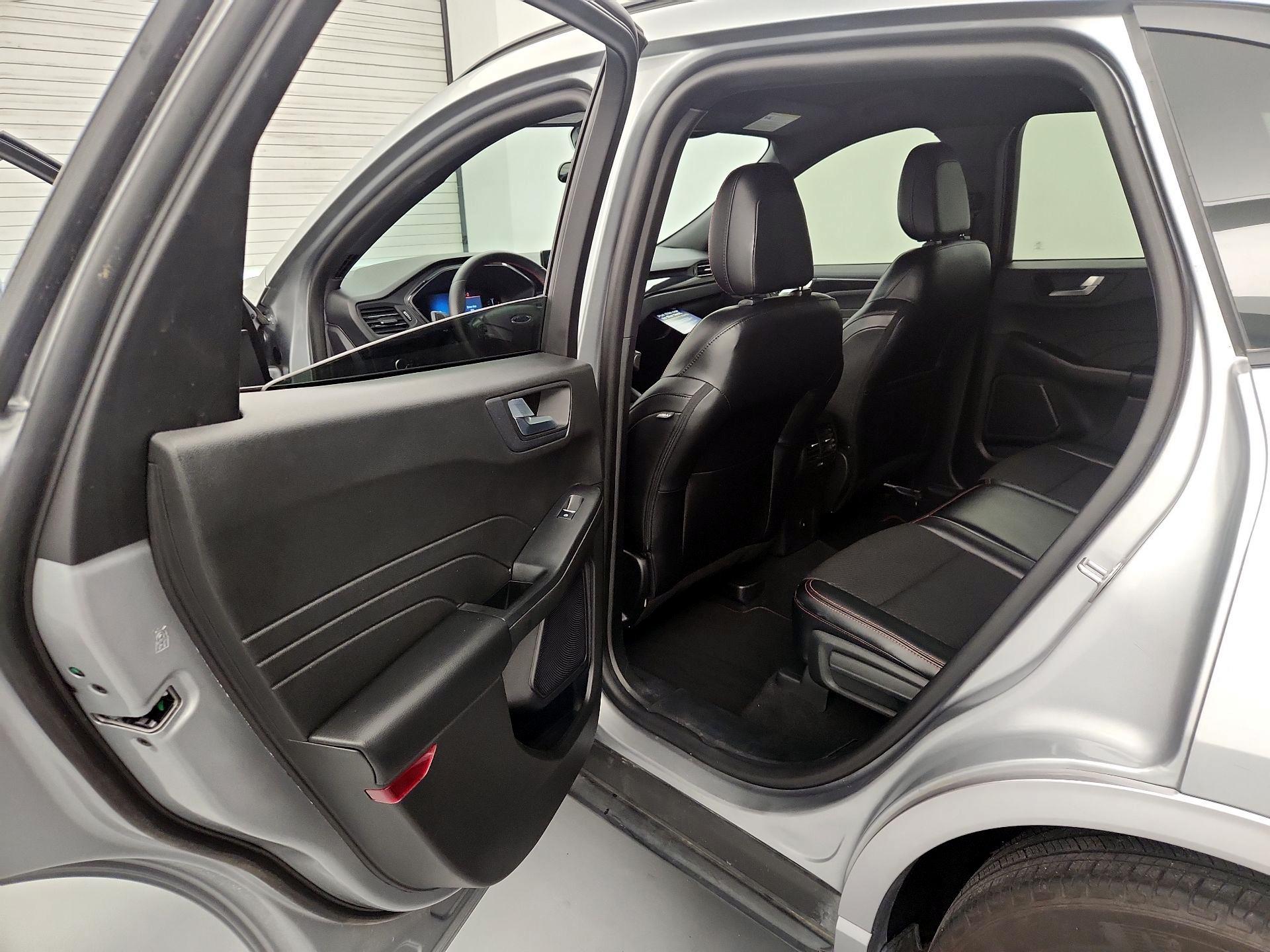 Thumbnail: 2023 Ford Escape - 20