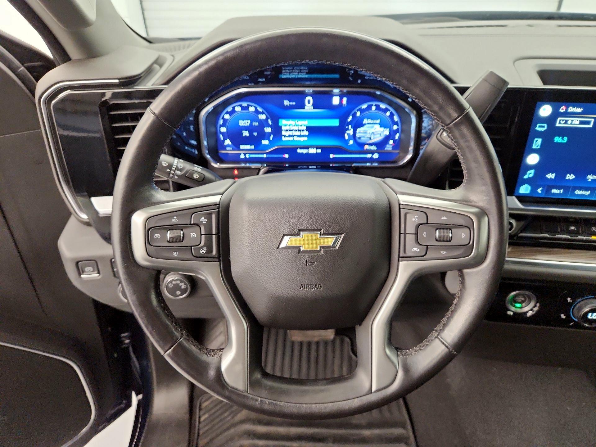 Thumbnail: 2022 Chevrolet Silverado 1500 - 10