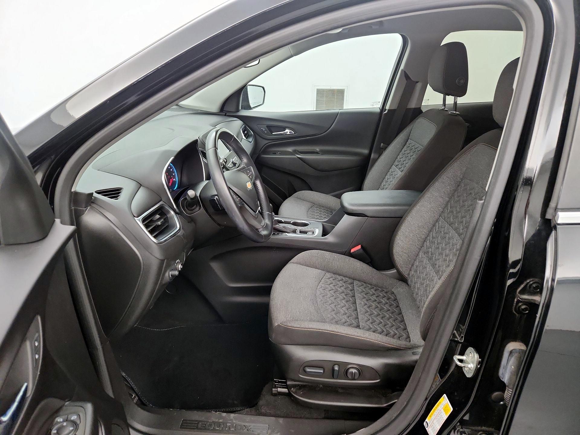 Thumbnail: 2022 Chevrolet Equinox - 11