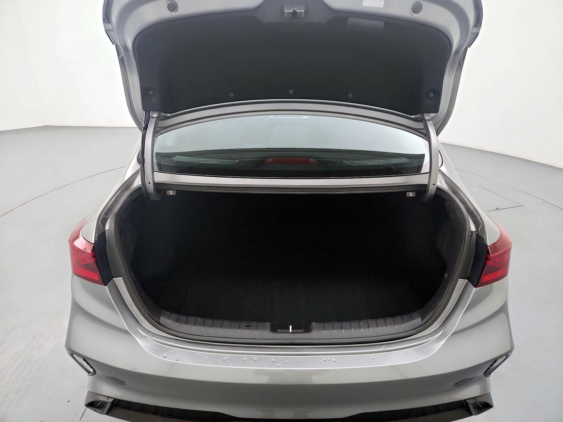 Thumbnail: 2022 Kia Forte - 20