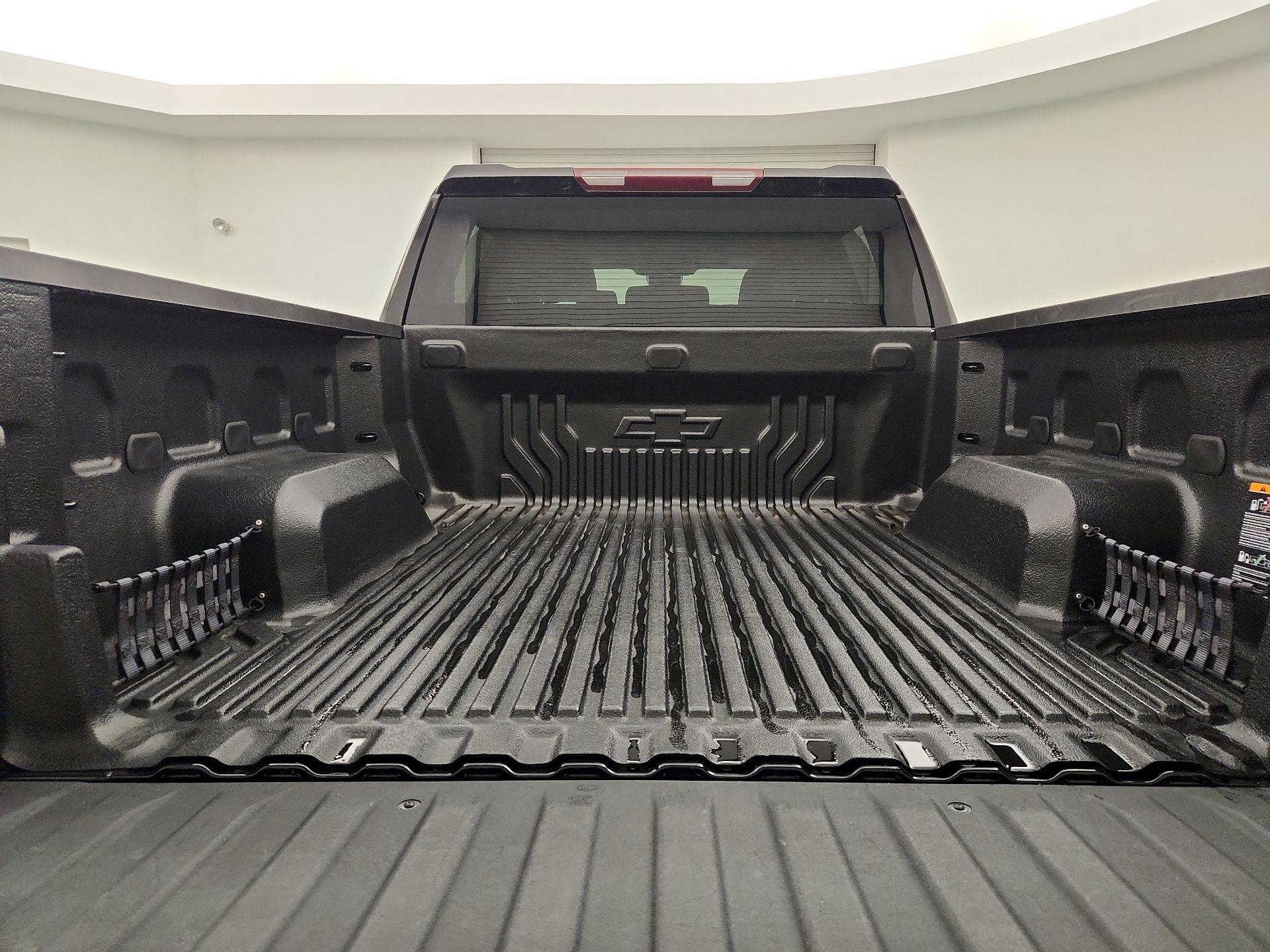 Thumbnail: 2022 Chevrolet Silverado 1500 - 18