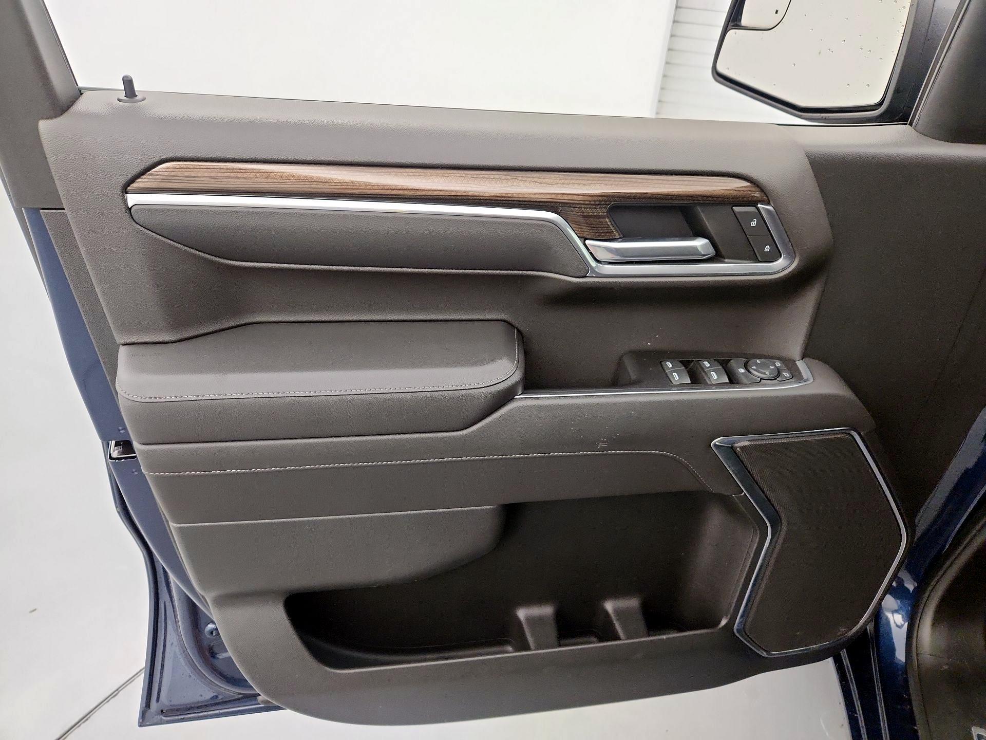 Thumbnail: 2022 Chevrolet Silverado 1500 - 12