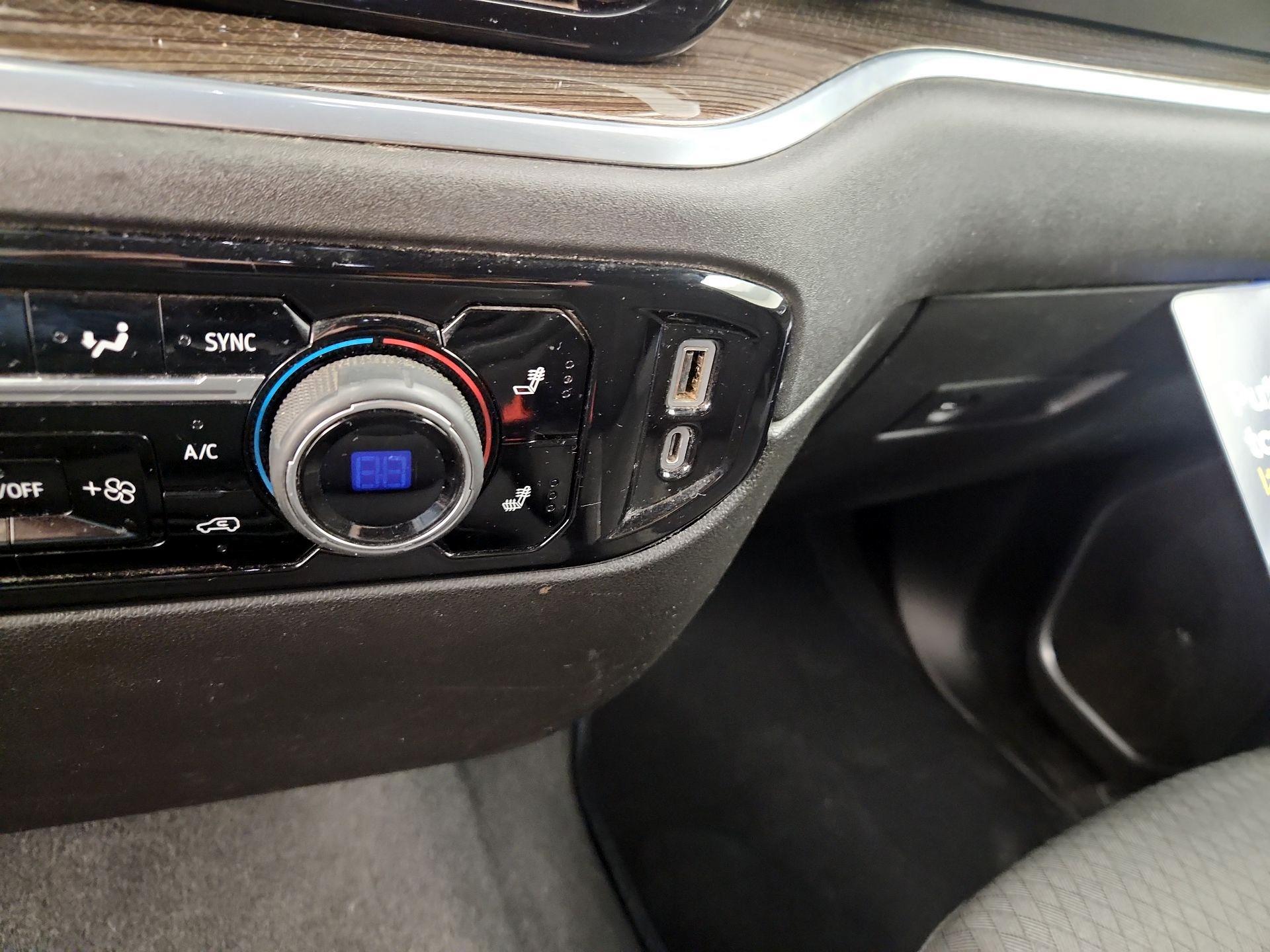 Thumbnail: 2022 Chevrolet Silverado 1500 - 18