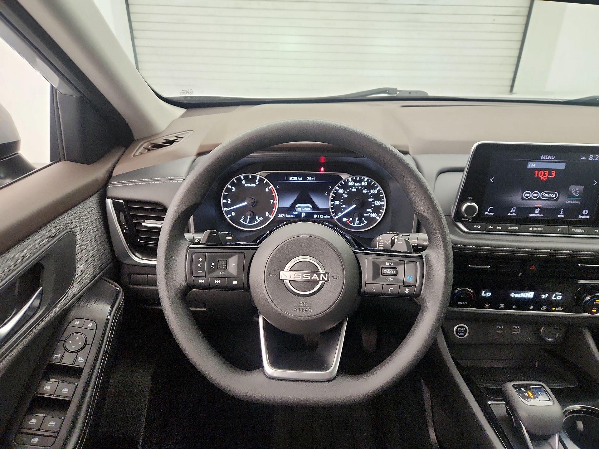 Thumbnail: 2022 Nissan Rogue - 10