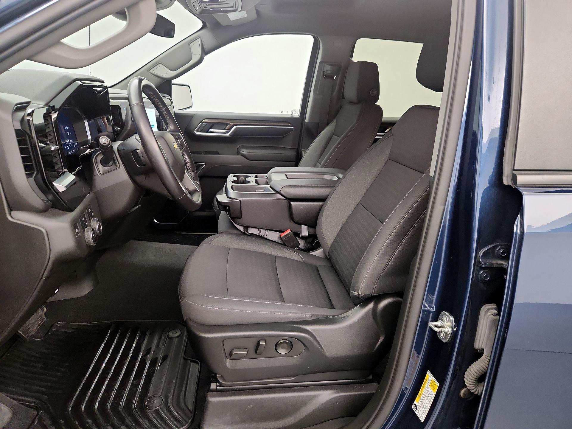 Thumbnail: 2022 Chevrolet Silverado 1500 - 11
