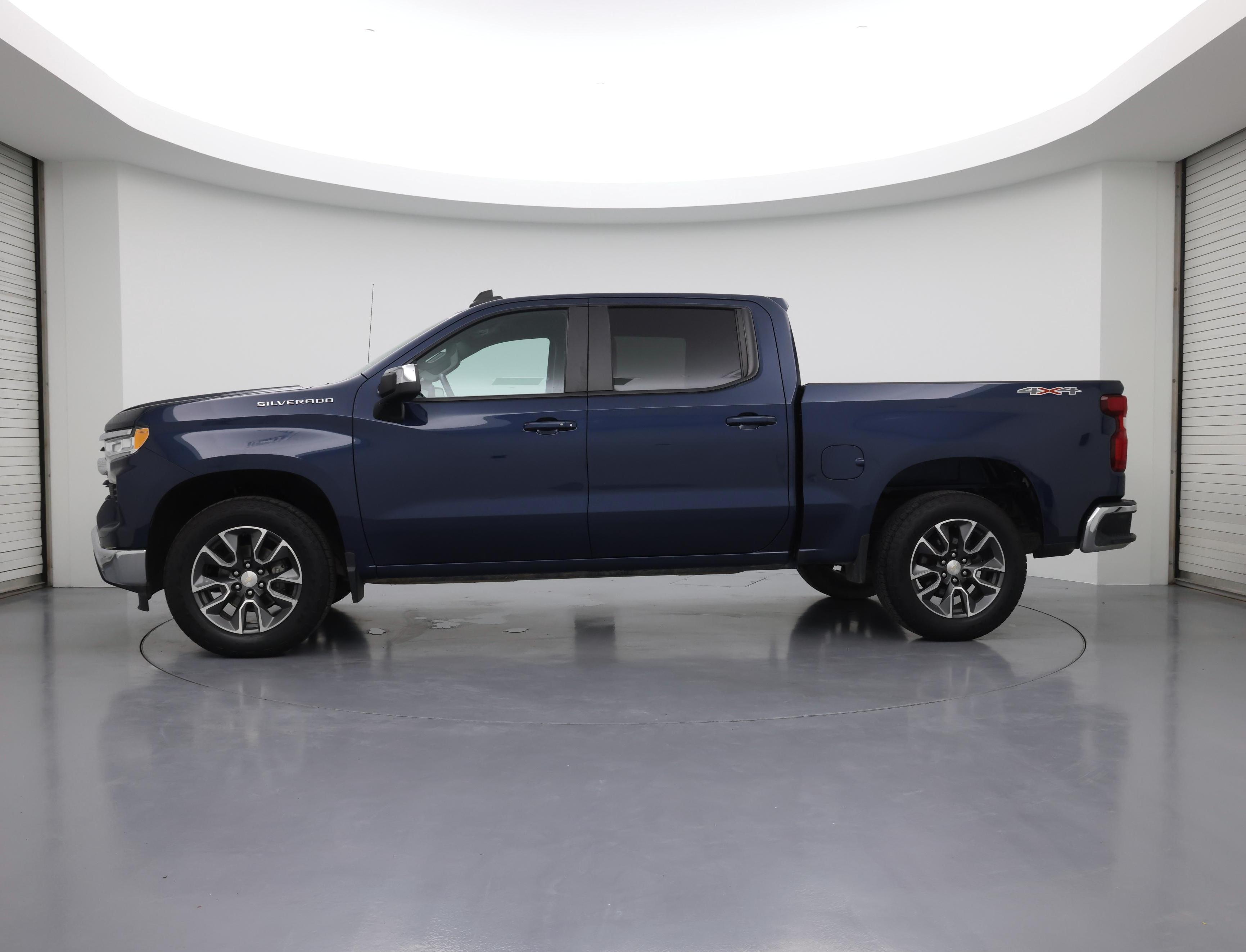 Thumbnail: 2022 Chevrolet Silverado 1500 - 3