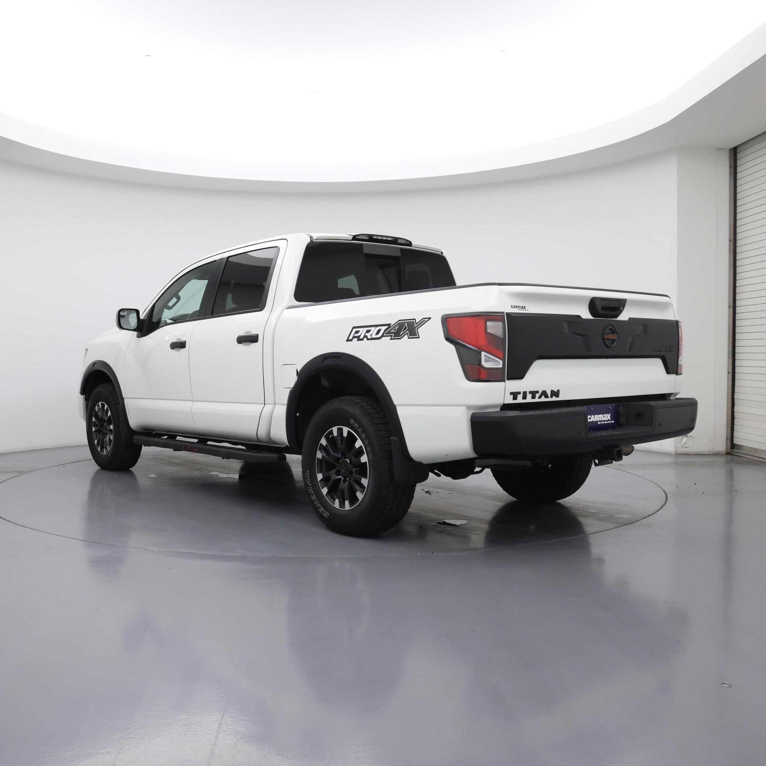 Thumbnail: 2020 Nissan Titan - 2