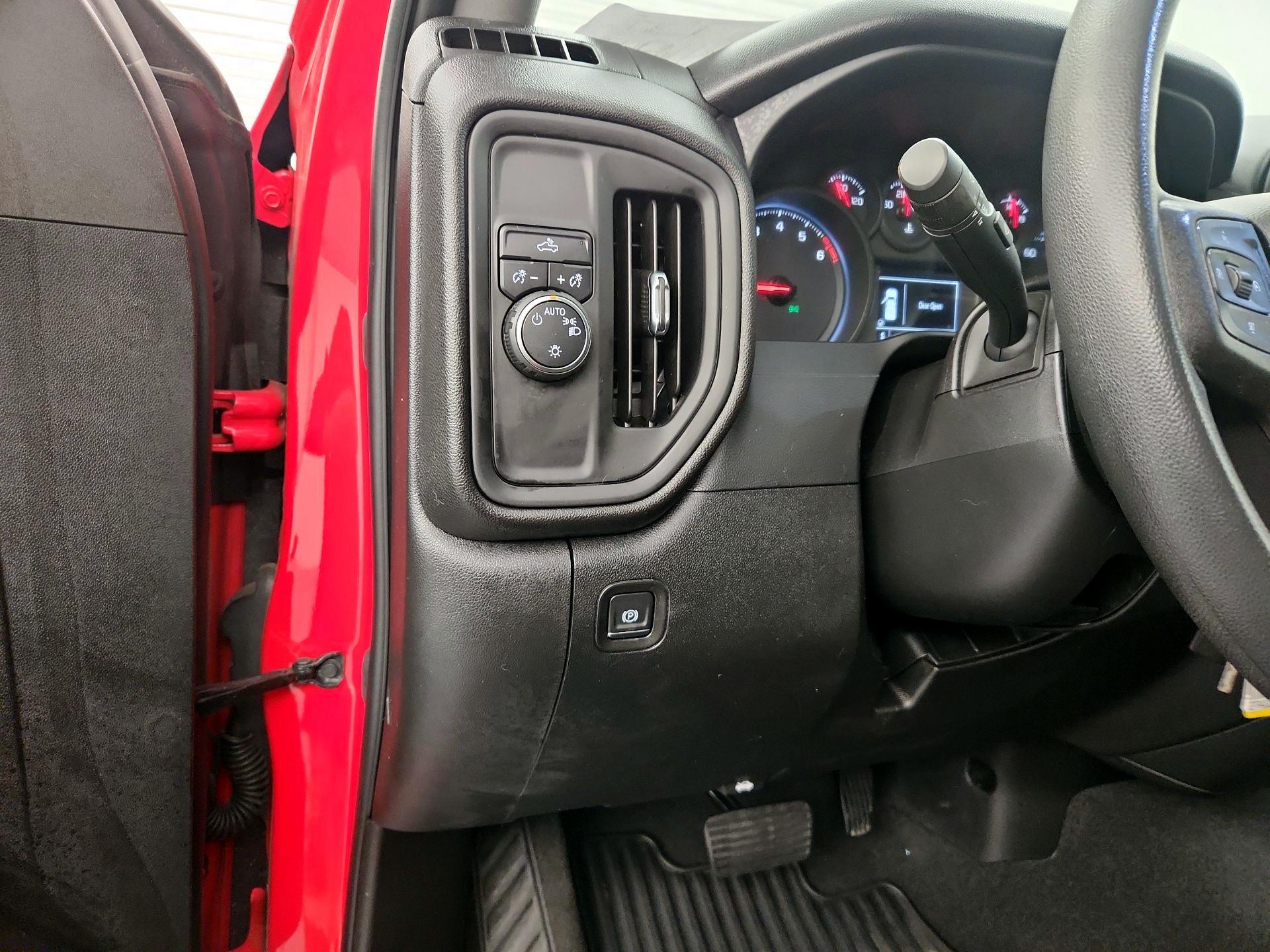 Thumbnail: 2021 Chevrolet Silverado 1500 - 13