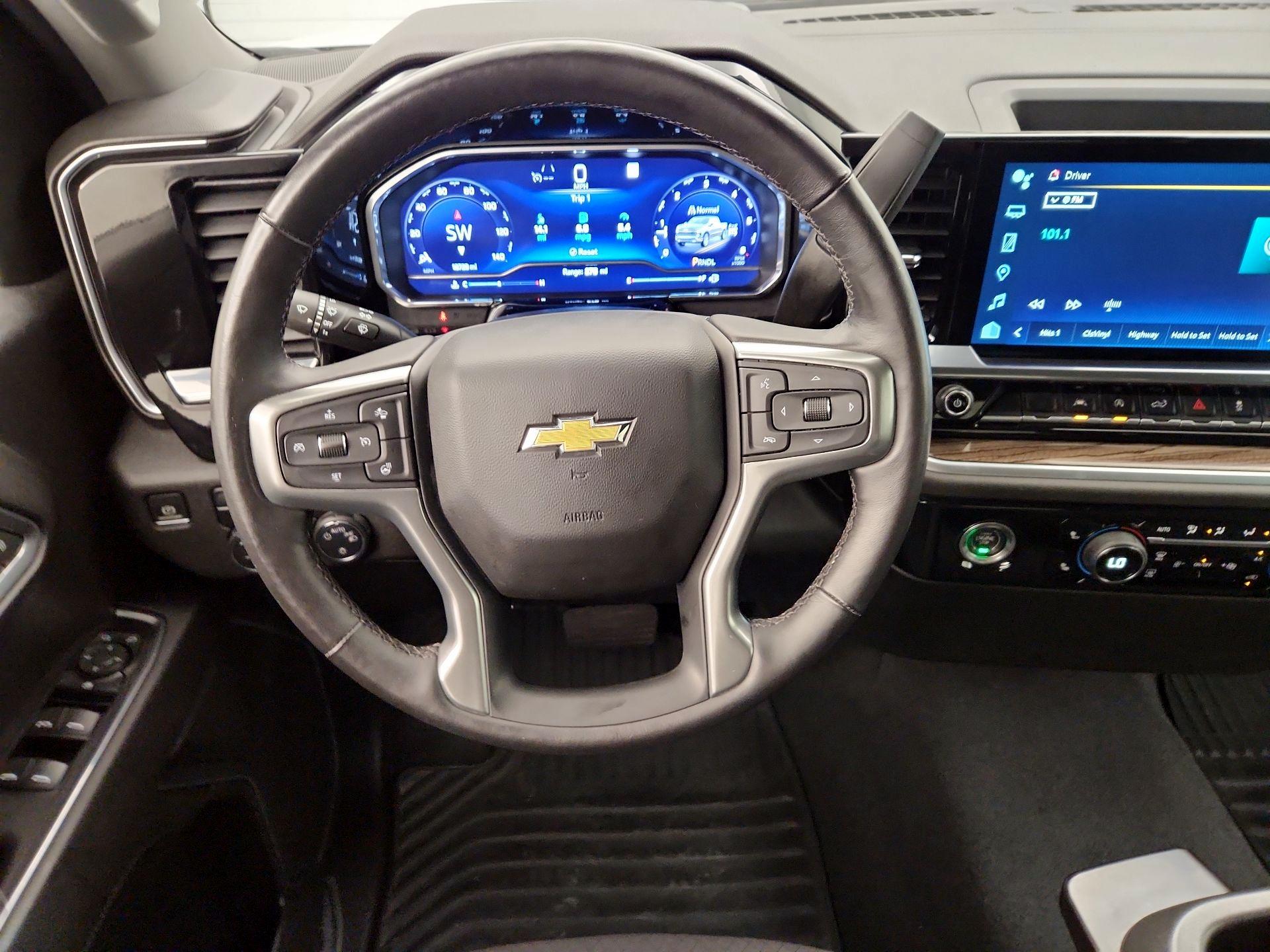 Thumbnail: 2022 Chevrolet Silverado 1500 - 10