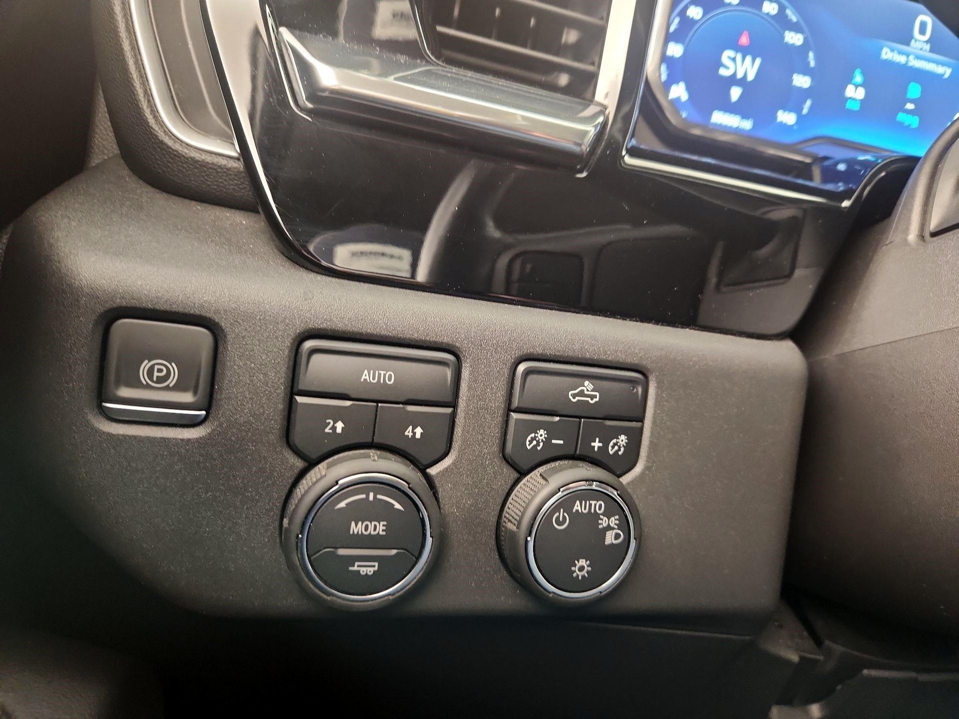 Thumbnail: 2022 Chevrolet Silverado 1500 - 13