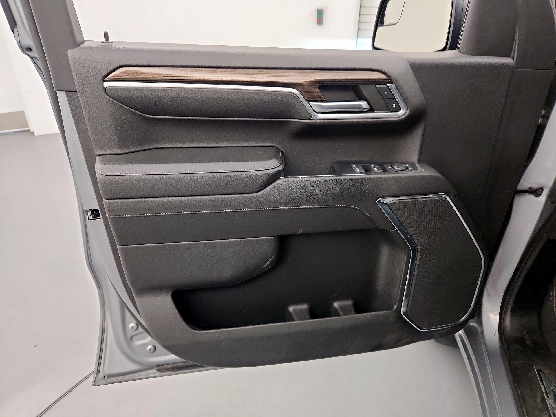 Thumbnail: 2023 Chevrolet Silverado 1500 - 12