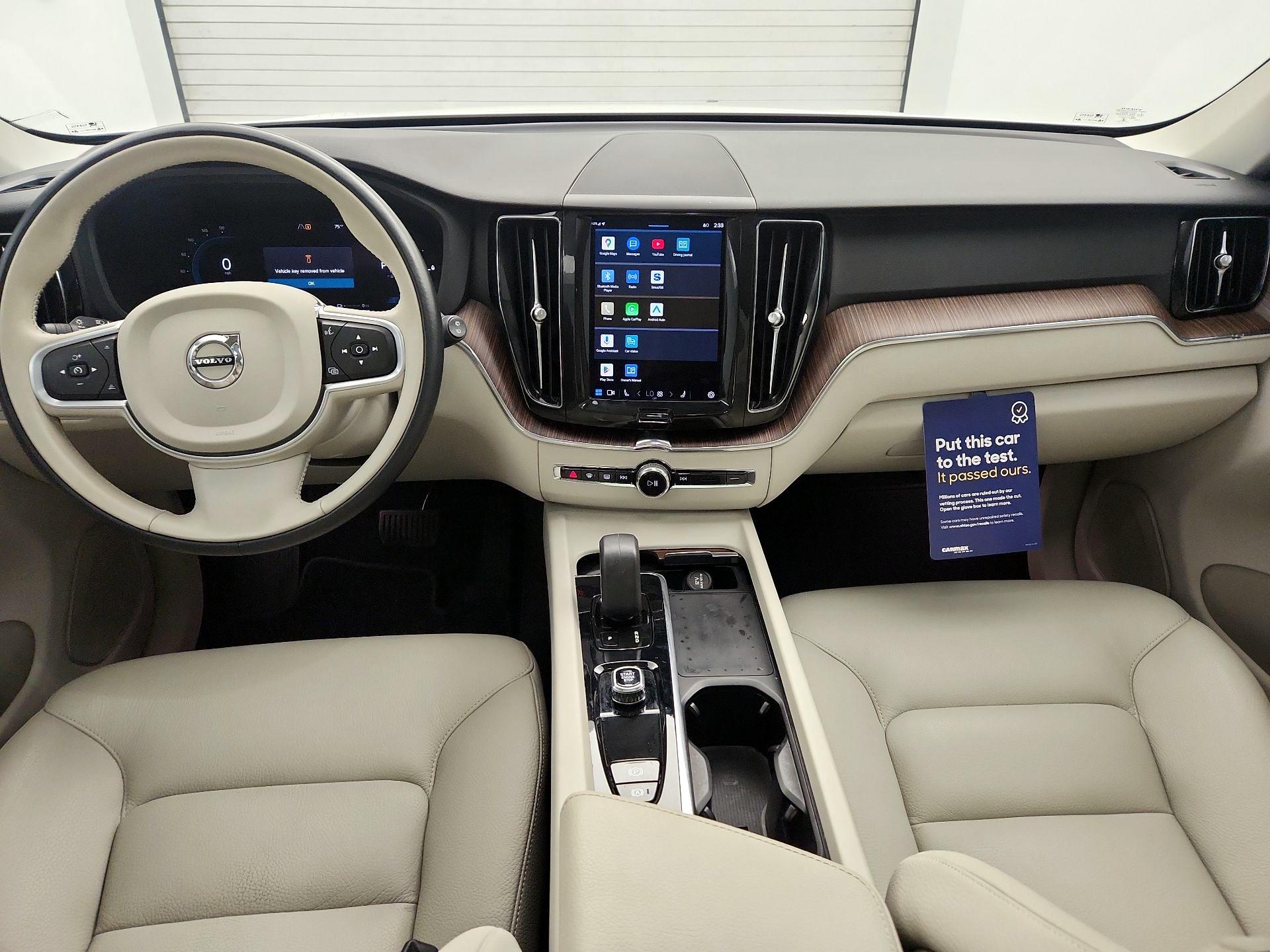 Thumbnail: 2022 Volvo XC60 - 9