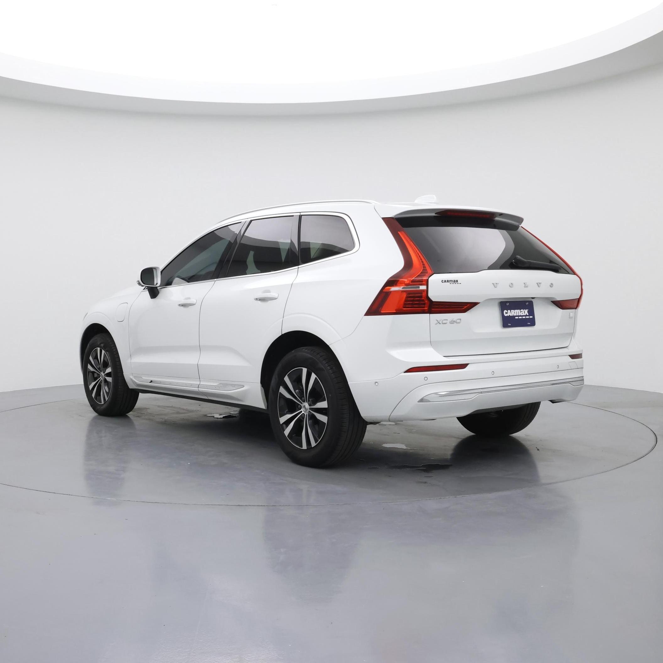 Thumbnail: 2022 Volvo XC60 - 2