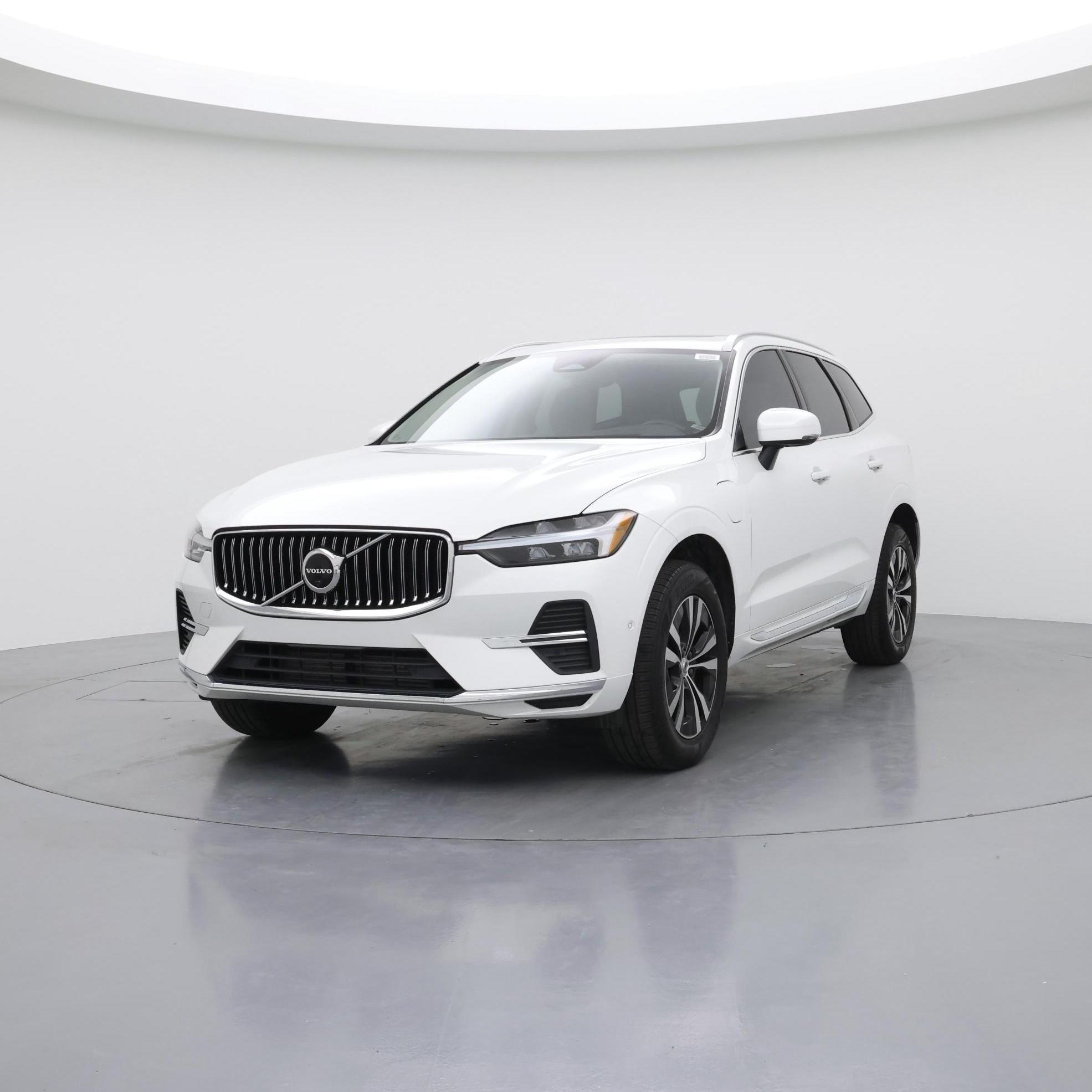 Thumbnail: 2022 Volvo XC60 - 4