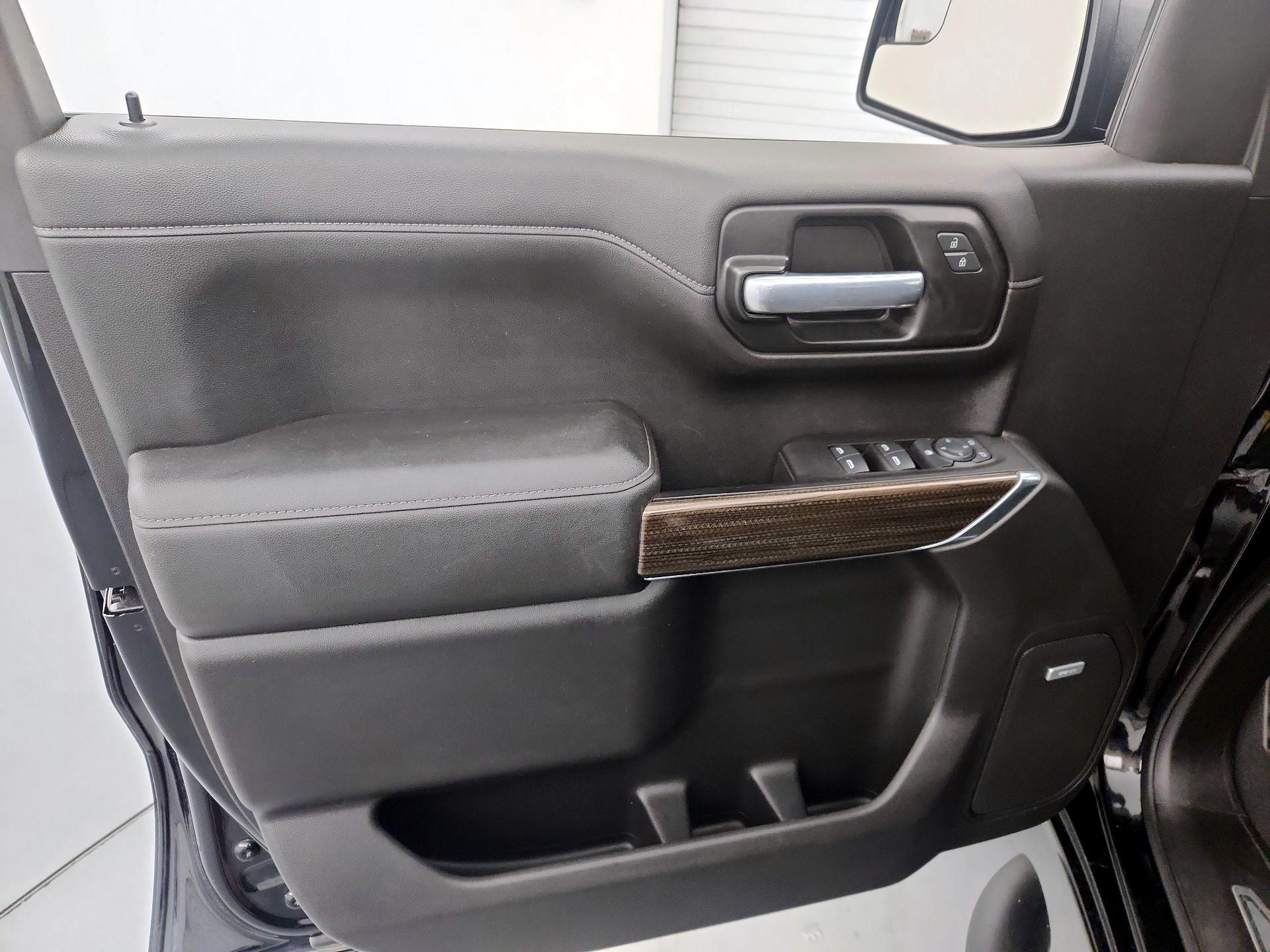 Thumbnail: 2021 Chevrolet Silverado 1500 - 12