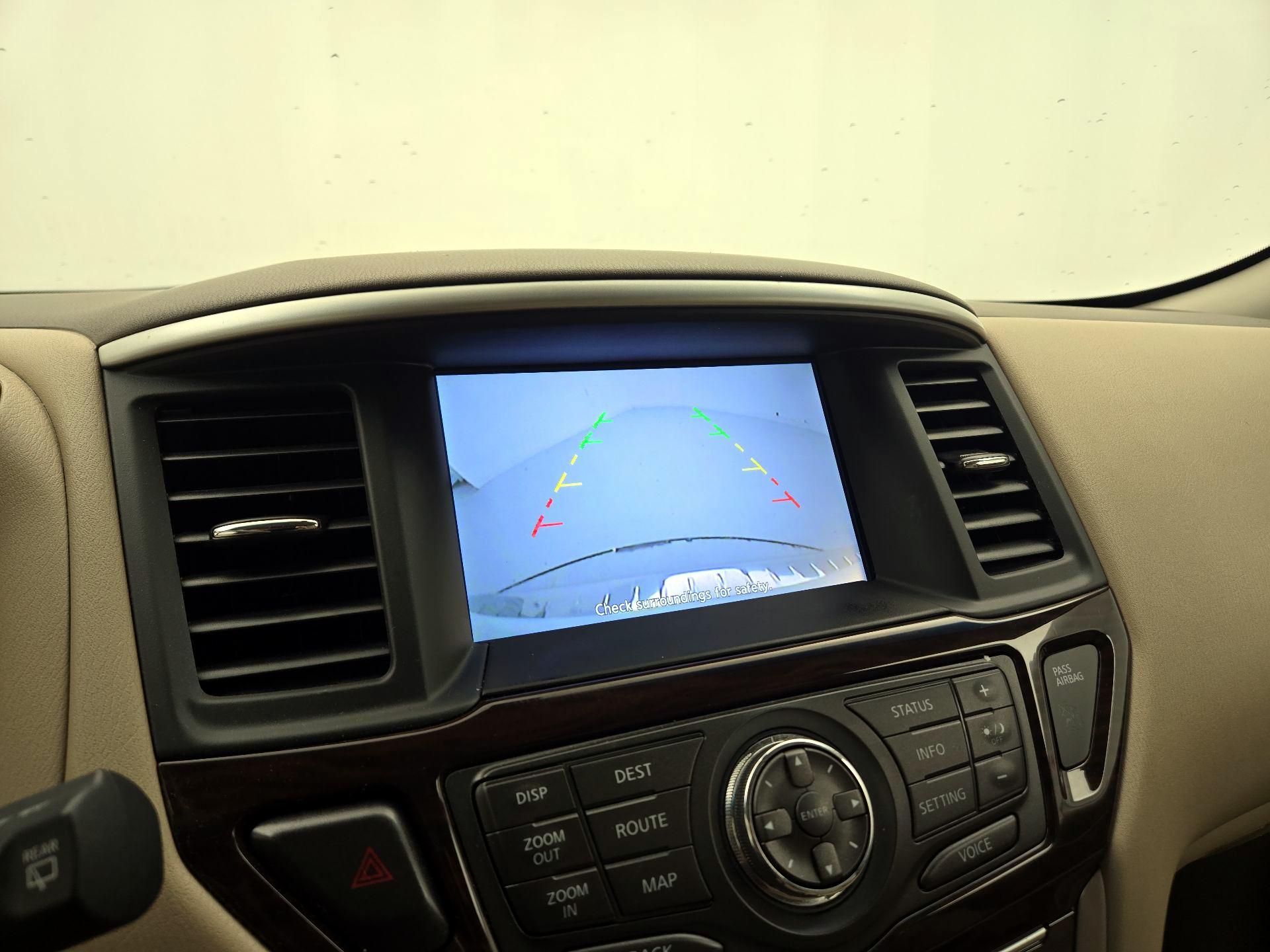 Thumbnail: 2014 Nissan Pathfinder - 15