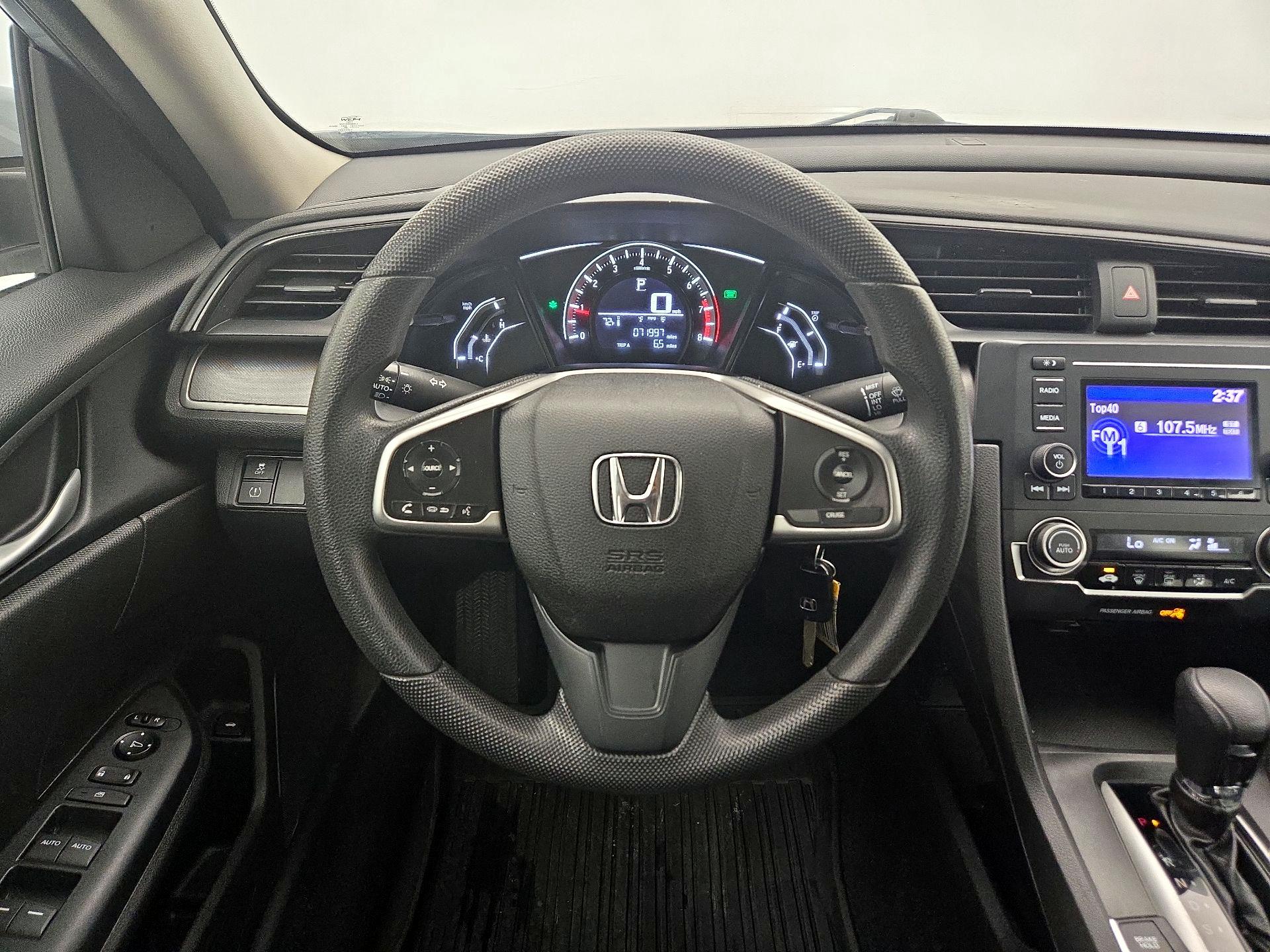 Thumbnail: 2016 Honda Civic - 10
