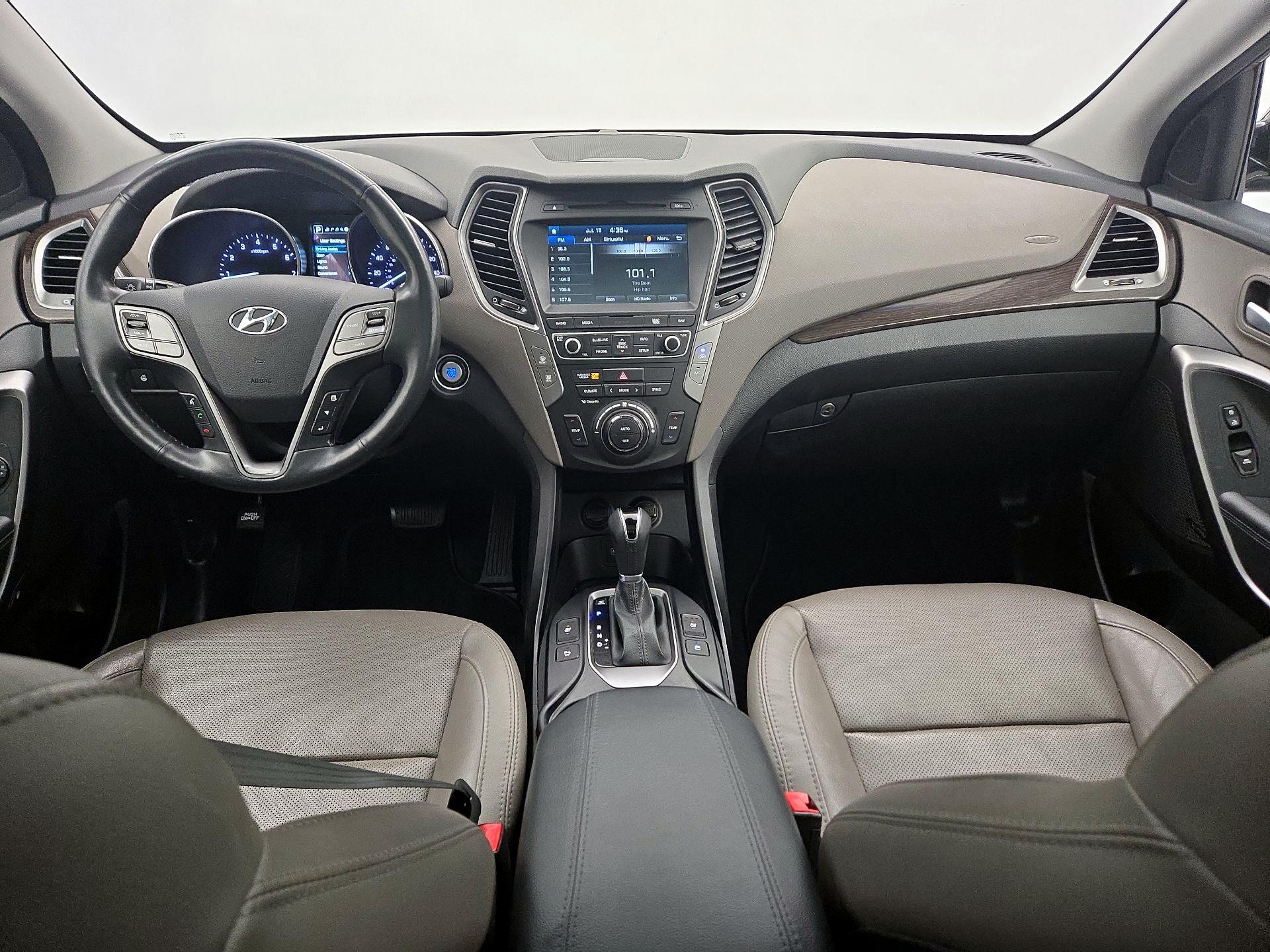 Thumbnail: 2017 Hyundai Santa Fe - 9
