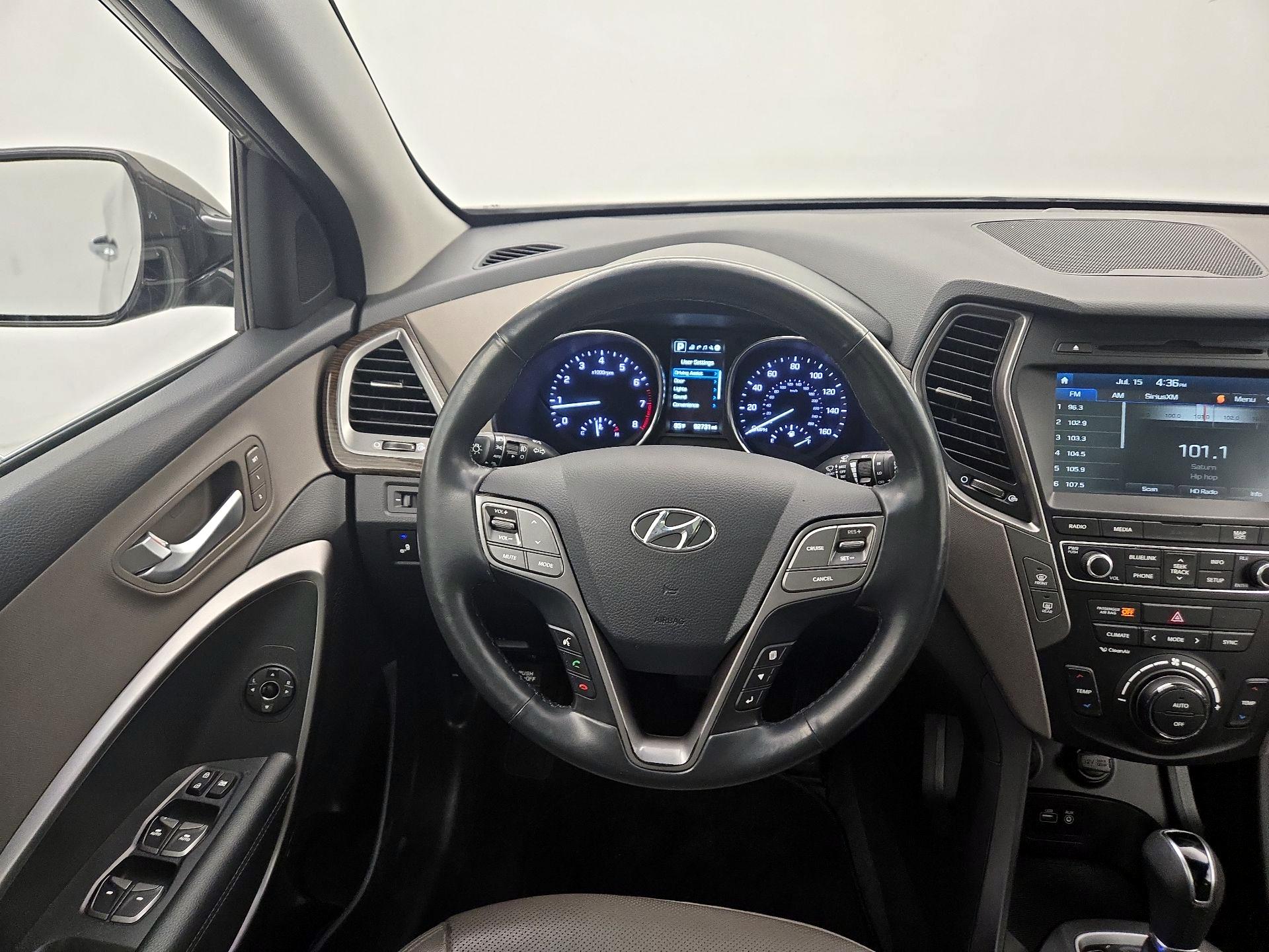 Thumbnail: 2017 Hyundai Santa Fe - 10